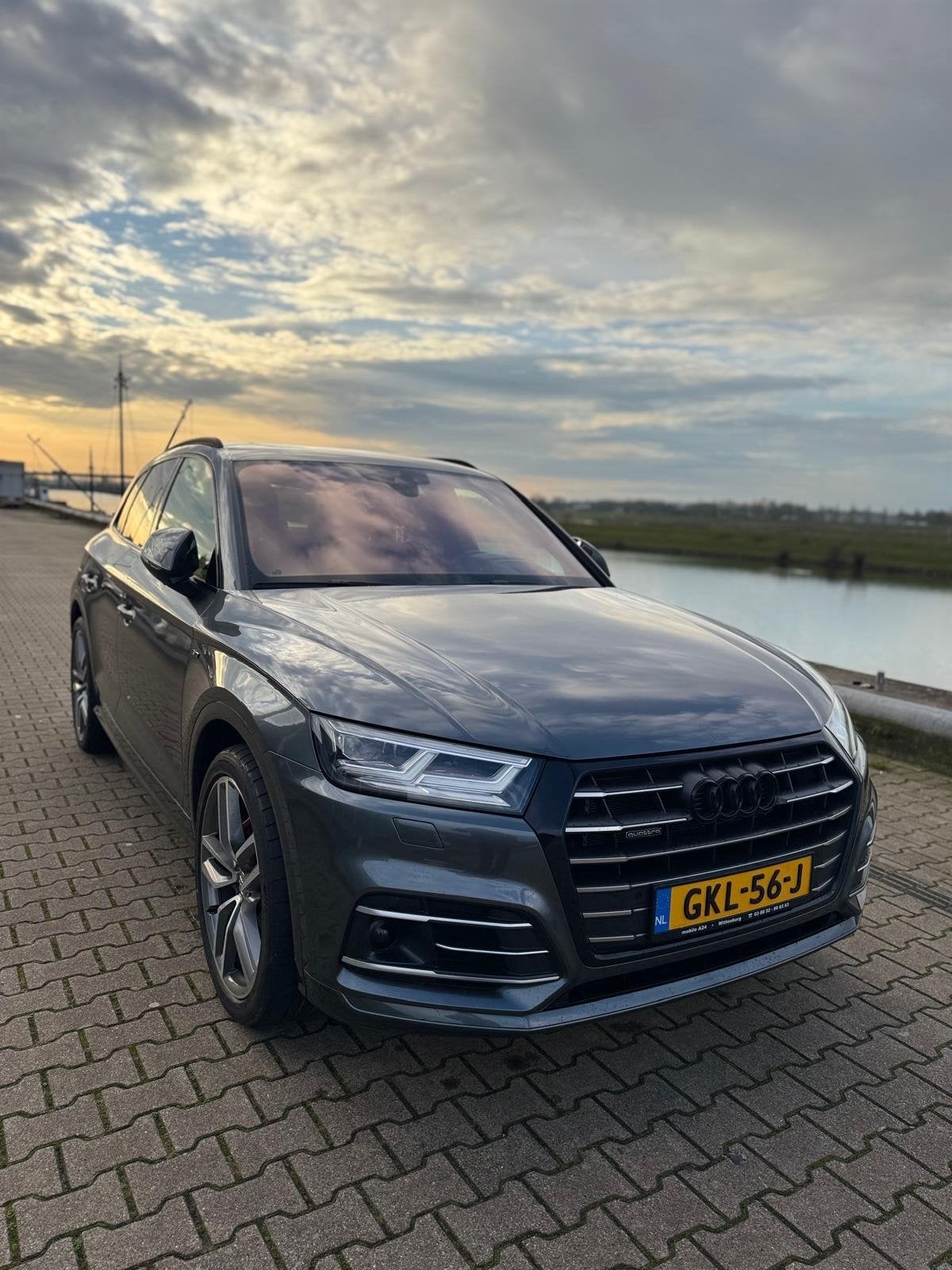 Audi Q5 55 Tfsi e Quattro 367pk S-line PANO HEADUP VOL VOL, Auto's, 2005 kg, 1750 kg, Zwart, 4 cilinders