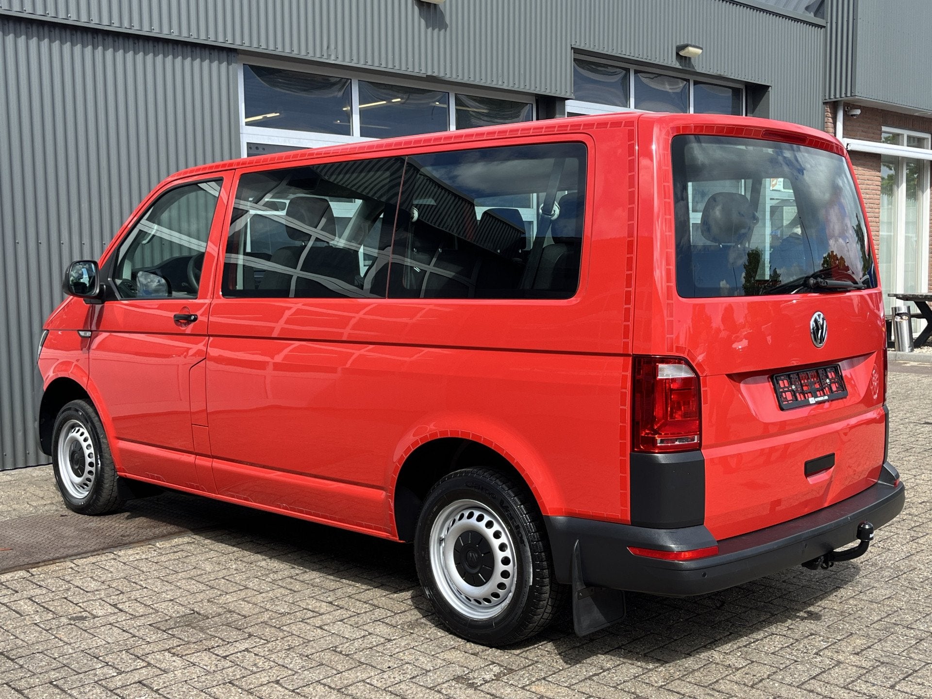 Volkswagen Transporter Kombi 2.0 TDI L1H1 Euro 6 Airco Cruis, Auto's, Voorwielaandrijving, Stof, Gebruikt, 150 pk