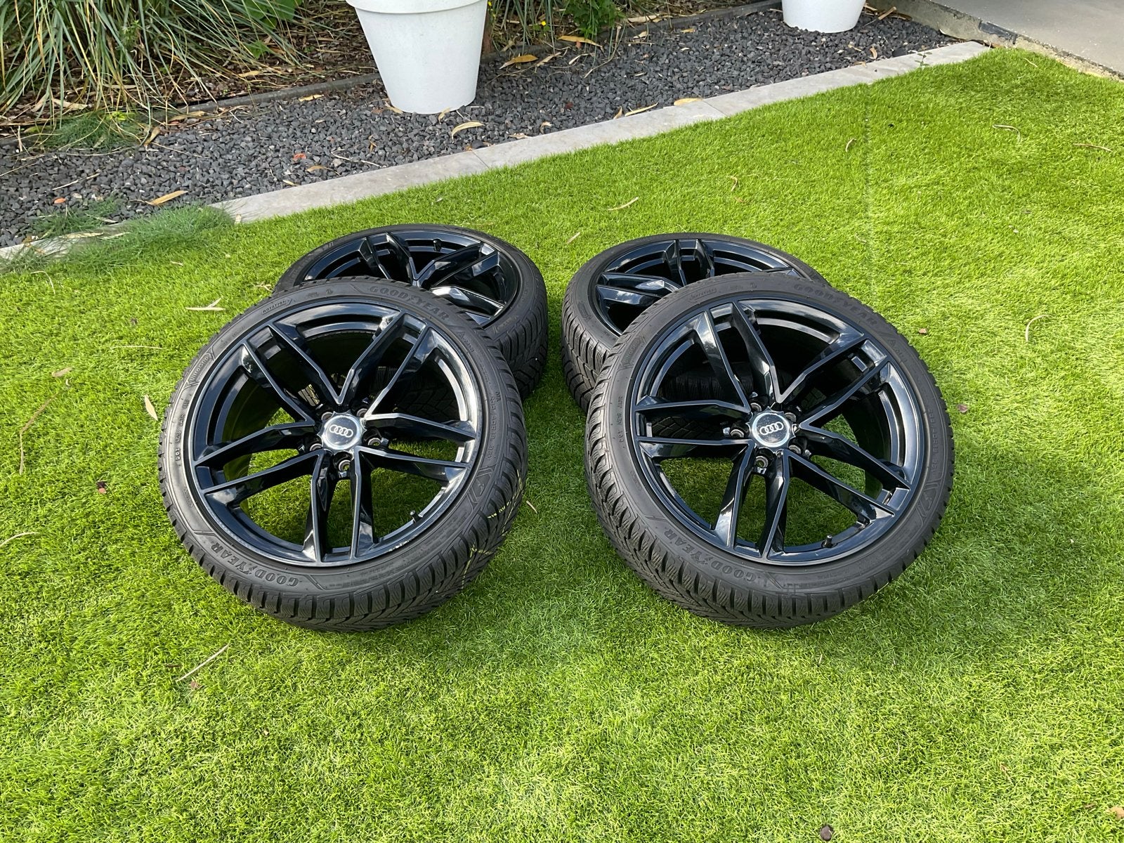 Audi 19 inch velgen met Goodyear winter banden, Gebruikt, Banden en Velgen, Winterbanden, 235 mm