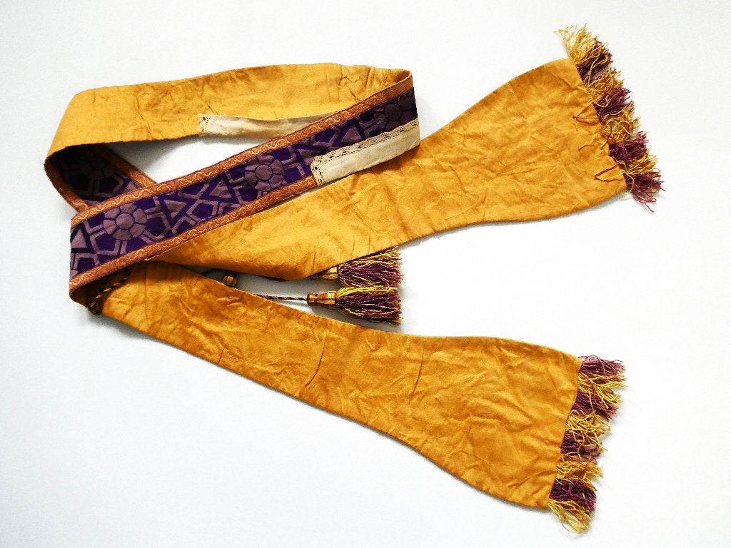 Liturgische kleding stola paars lila brokaat lint ca. 1900, Ophalen of Verzenden