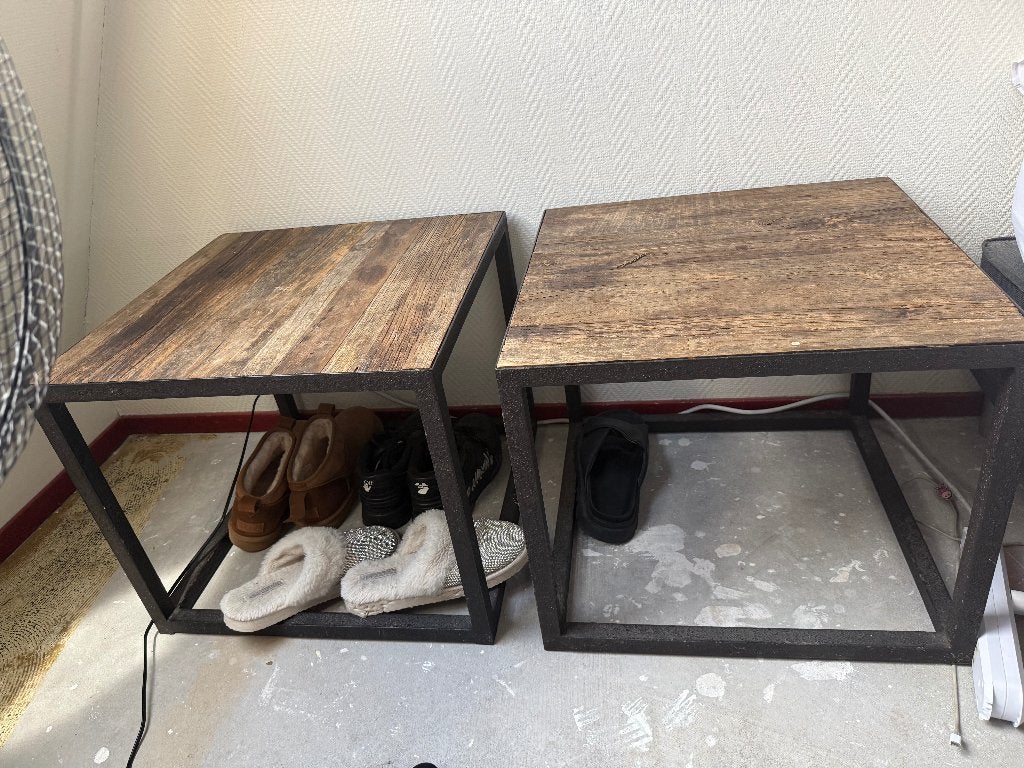2 teak tafeltjes met metalen onderstel, Minder dan 55 cm, Gebruikt, Vierkant, Ophalen