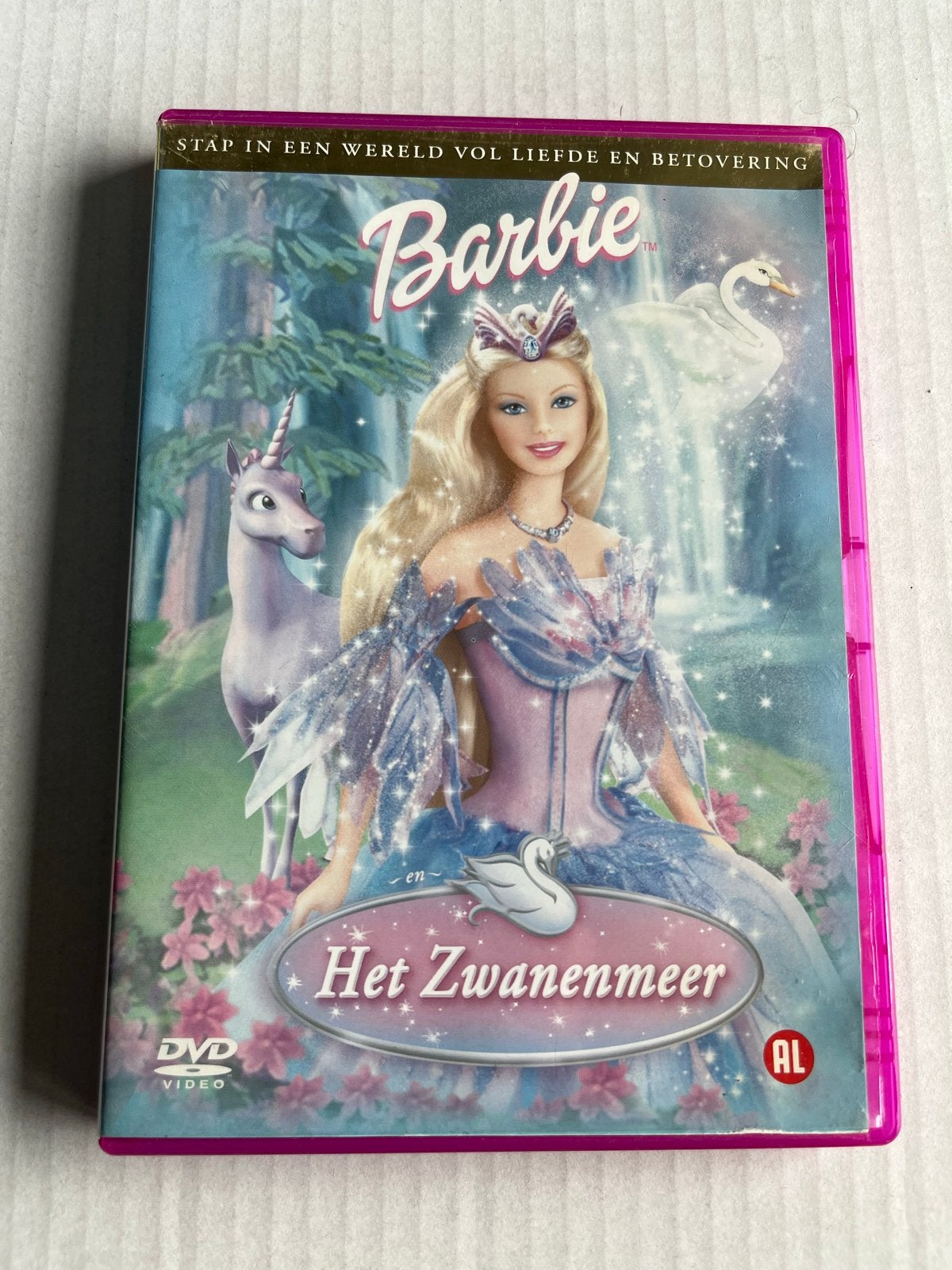 Barbie en het Zwanenmeer DVD - Klassieke Animatie, Gebruikt, Bonusmateriaal, Alle leeftijden, Amerikaans