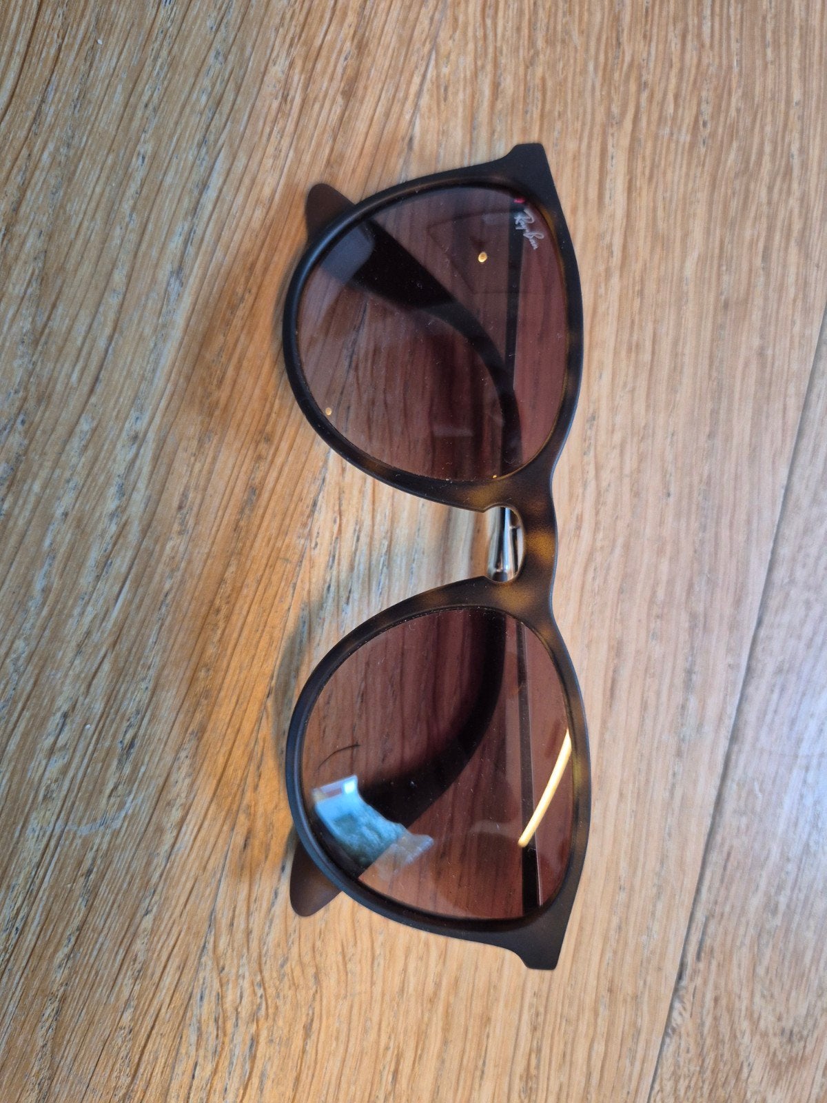 Ray-Ban Erika RB 4171 Zonnebril - Goede Staat, Zonnebril, Bruin, Ophalen of Verzenden, Zo goed als nieuw