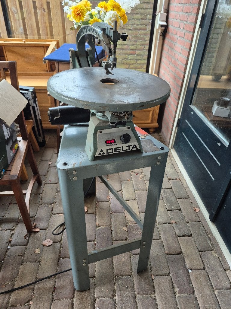 Delta 40-601 toerentalgeregelde figuurzaagmachine+standaard, Ophalen, Gebruikt, 30 tot 70 mm, Figuurzaag