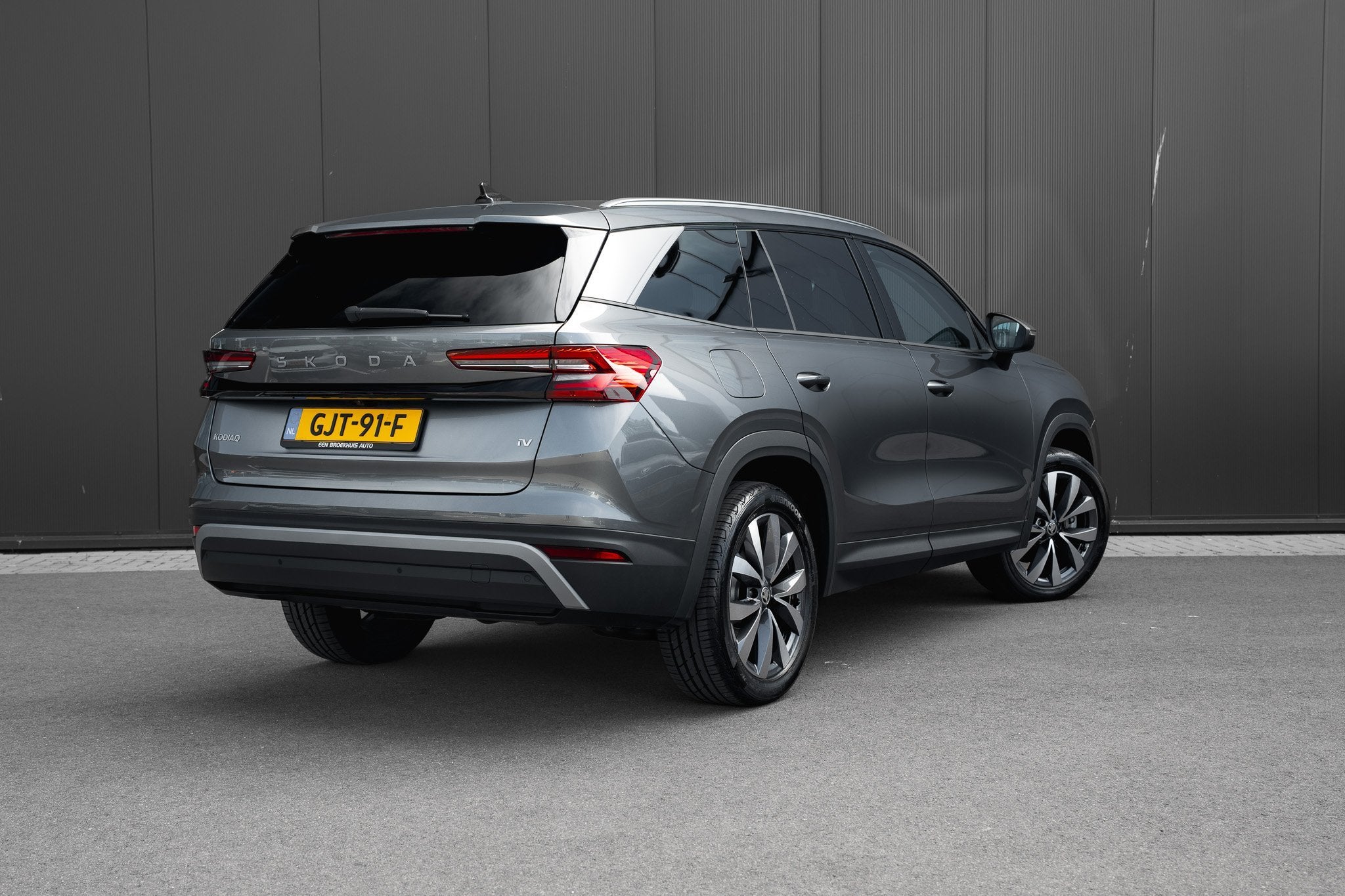 Skoda Kodiaq 1.5 TSI 204 PK PHEV Business Edition, Auto's, 12 maanden, 4 cilinders, 250 km/l, 135 min