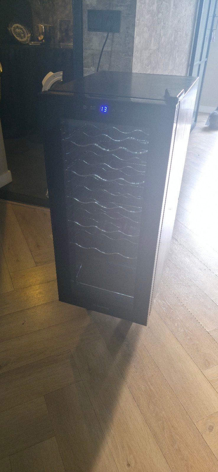 Klarstein Vinoloog 28D Wijnkoelkast - 28 flessen, 85 tot 120 cm, Zonder vriesvak, Minder dan 45 cm, 100 tot 150 liter