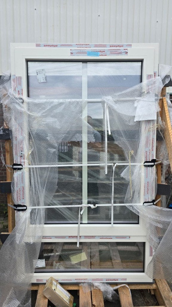 Aluminium Aluplast kozijn Wit/groen incl Hr++ glas, Raamkozijn, Zo goed als nieuw, 150 tot 225 cm, Metaal