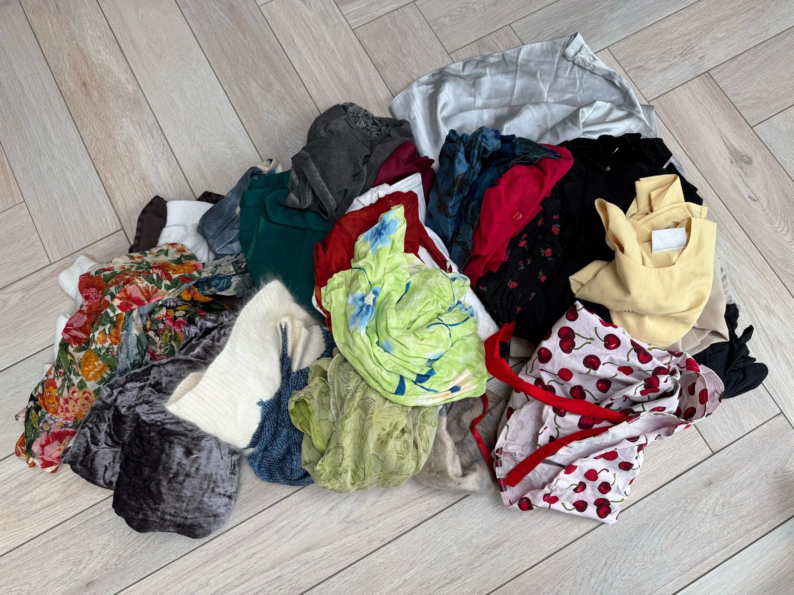 Partij vintage kleding - 36 stuks, diverse maten/materialen, Ophalen of Verzenden, Gedragen