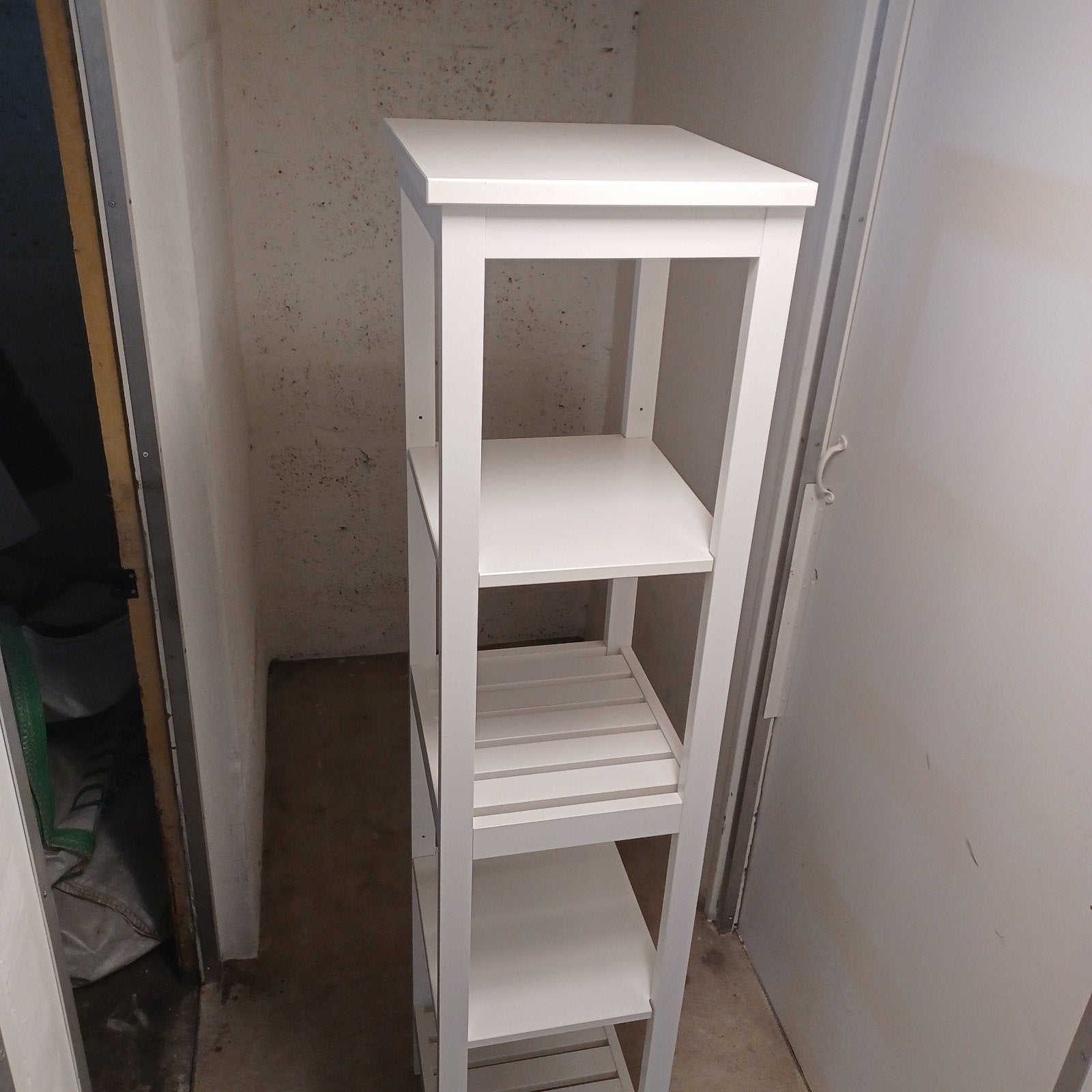 Witte badkamerkast HEMNES, Ophalen, Minder dan 50 cm, Zo goed als nieuw, 150 tot 200 cm