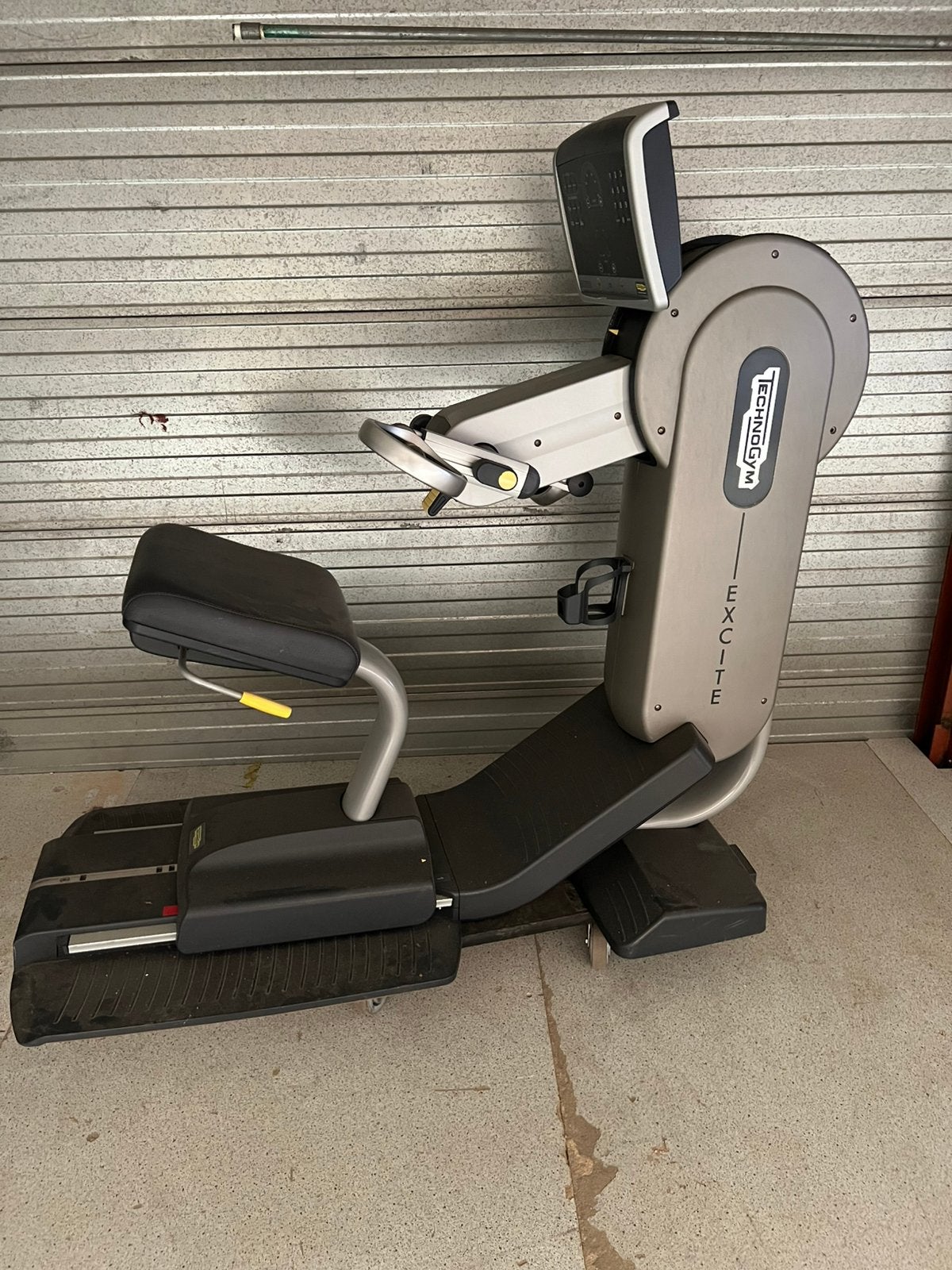 Technogym top led scherm armbike, Sport en Fitness, Fitnessmaterialen, Ophalen, Zo goed als nieuw, Overige typen