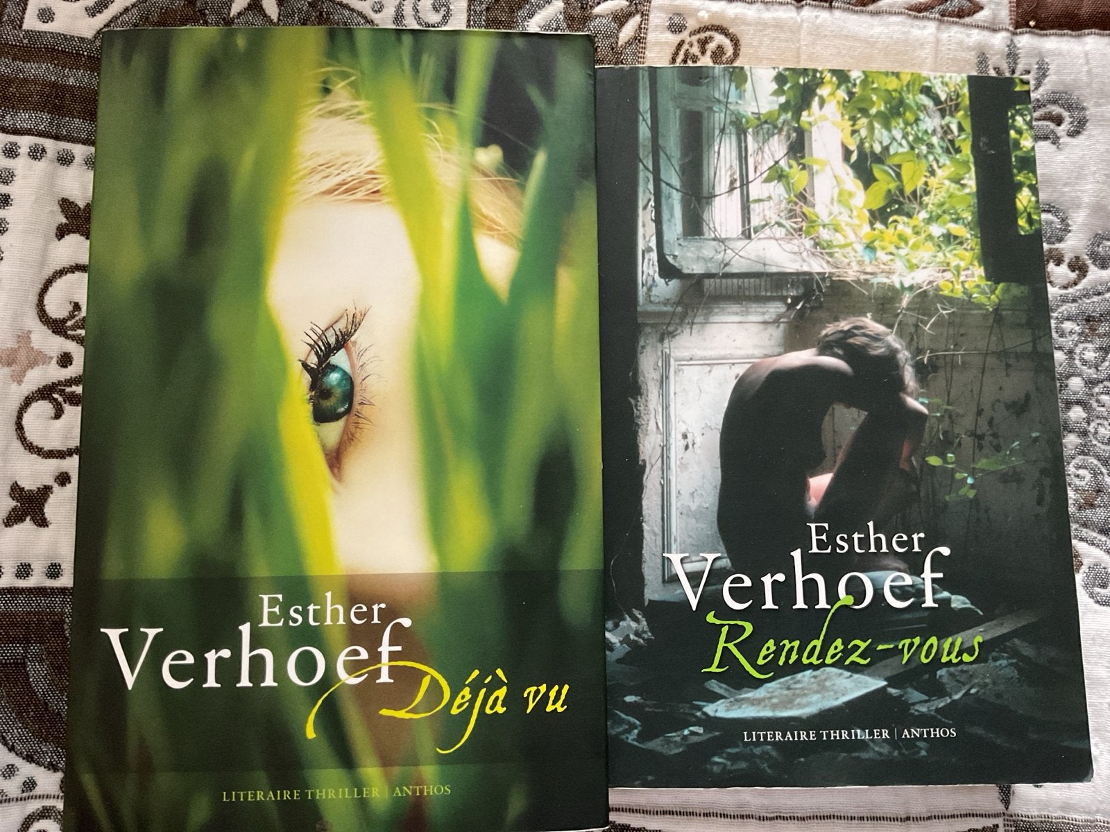 Esther Verhoef - Déjà vu & Rendez-vous (Literaire Thriller), Ophalen of Verzenden, Zo goed als nieuw, Nederland