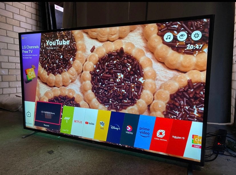 LG 60 inch Smart TV 4K Ultra HD HDR10 YouTube Netflix Wi-Fi, Ophalen, LED, 50 Hz, Zo goed als nieuw