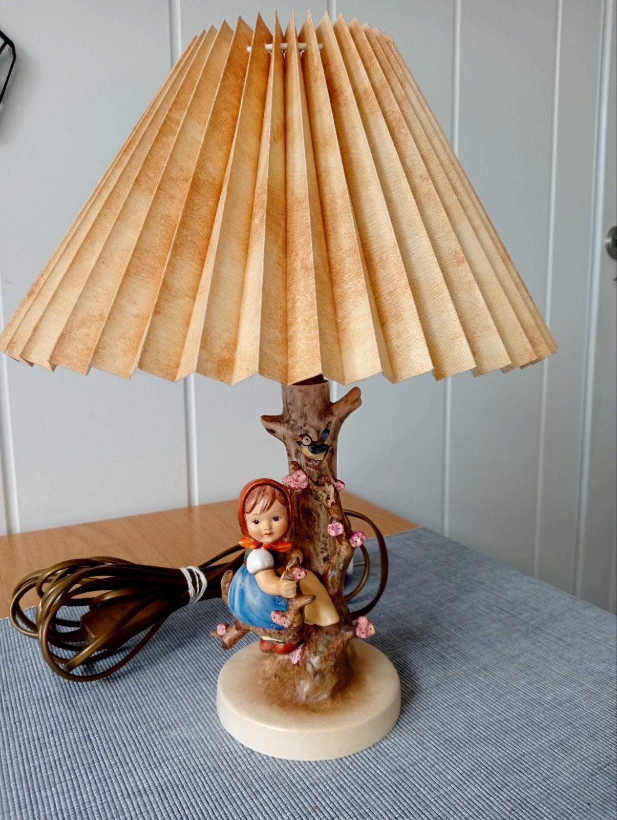 Hümmel schemerlampje: meisje bij appelboom, Ophalen of Verzenden