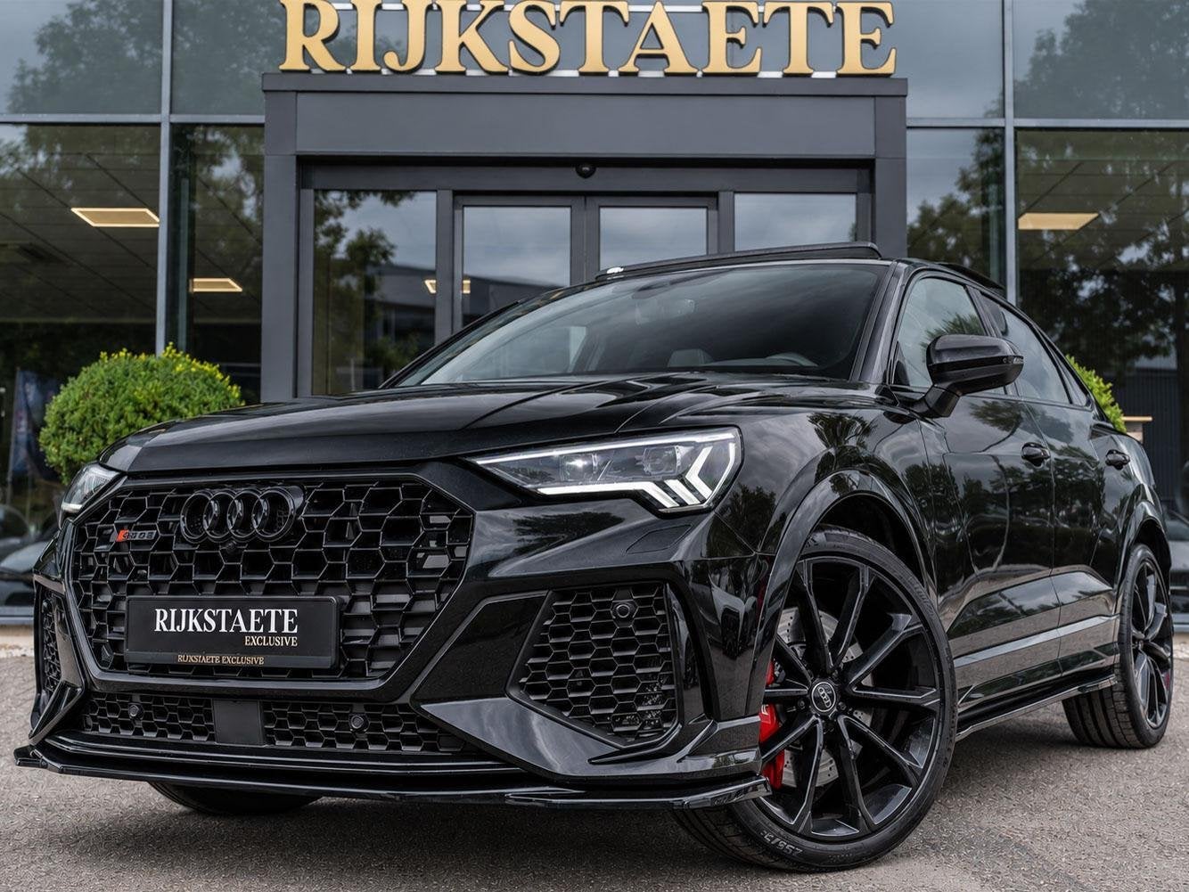 Audi RSQ3 SPORTBACK 2.5 TFSI Quattro|PANO|360°|SONOS|ACC|21, Auto's, Automaat, Gebruikt, 1675 kg, Met garantie (alle)