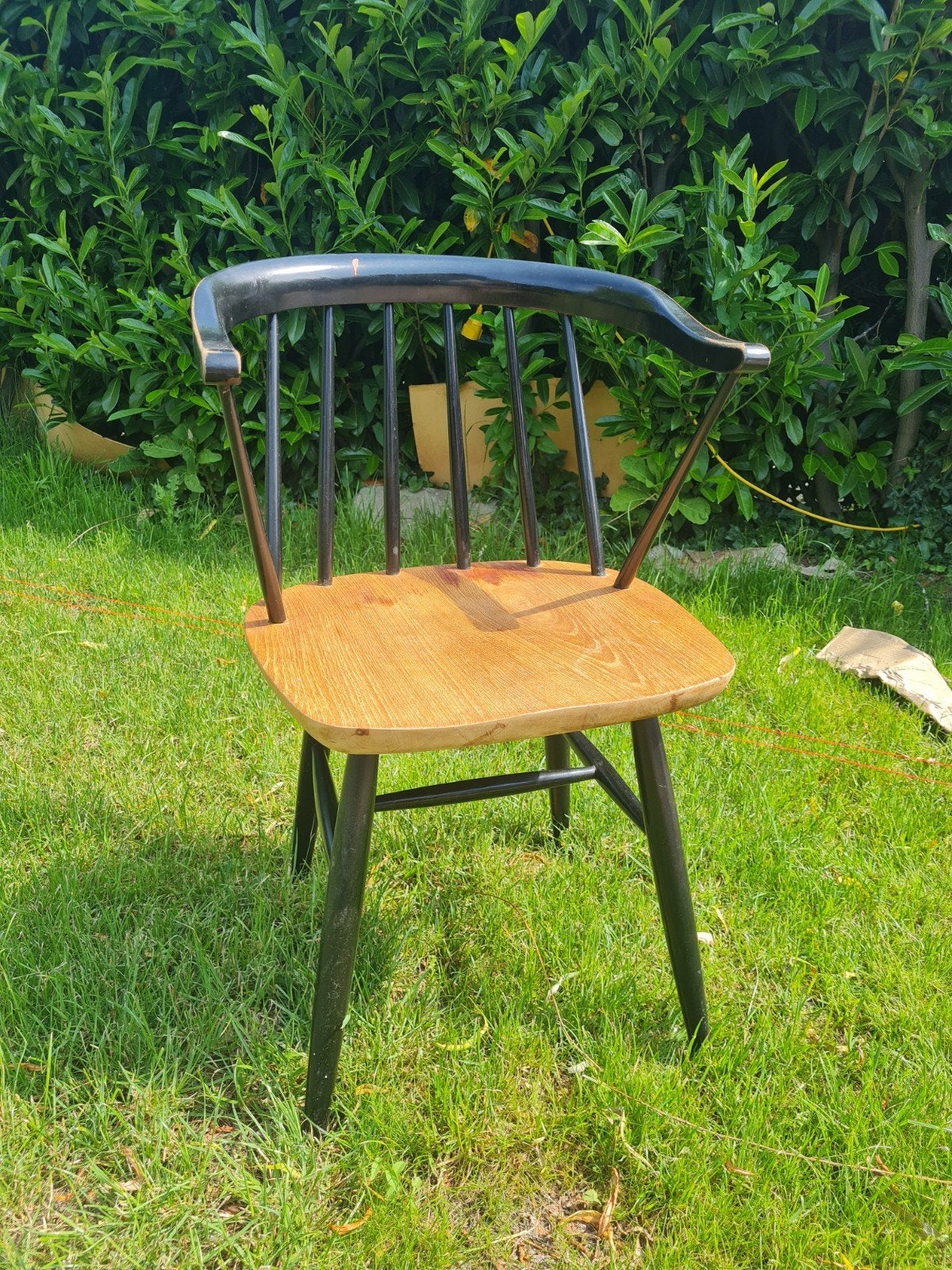 Vintage Fanett Topiavaara spijlenstoel, Antiek en Kunst, Ophalen
