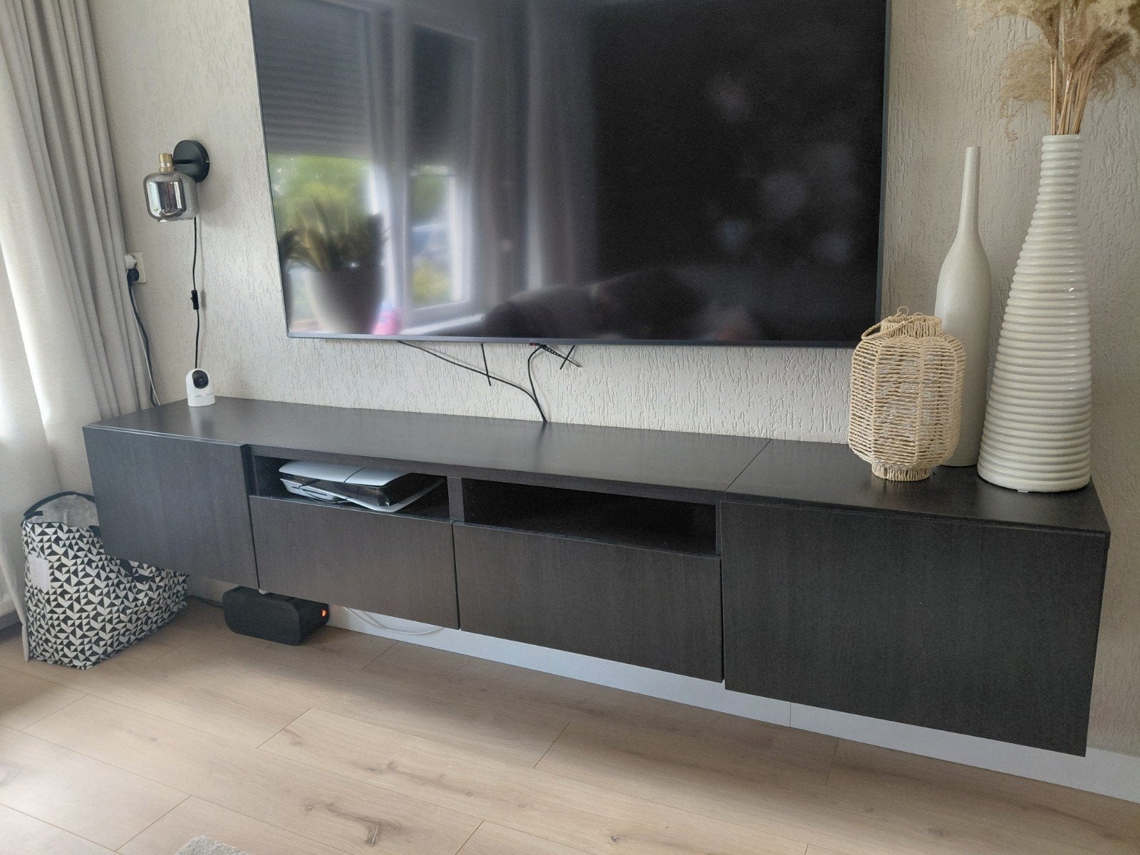Ikea Besta zwevend tv-meubel 240x40x40cm, Huis en Inrichting, Kasten | Televisiemeubels, Ophalen, Gebruikt, 200 cm of meer, Minder dan 100 cm