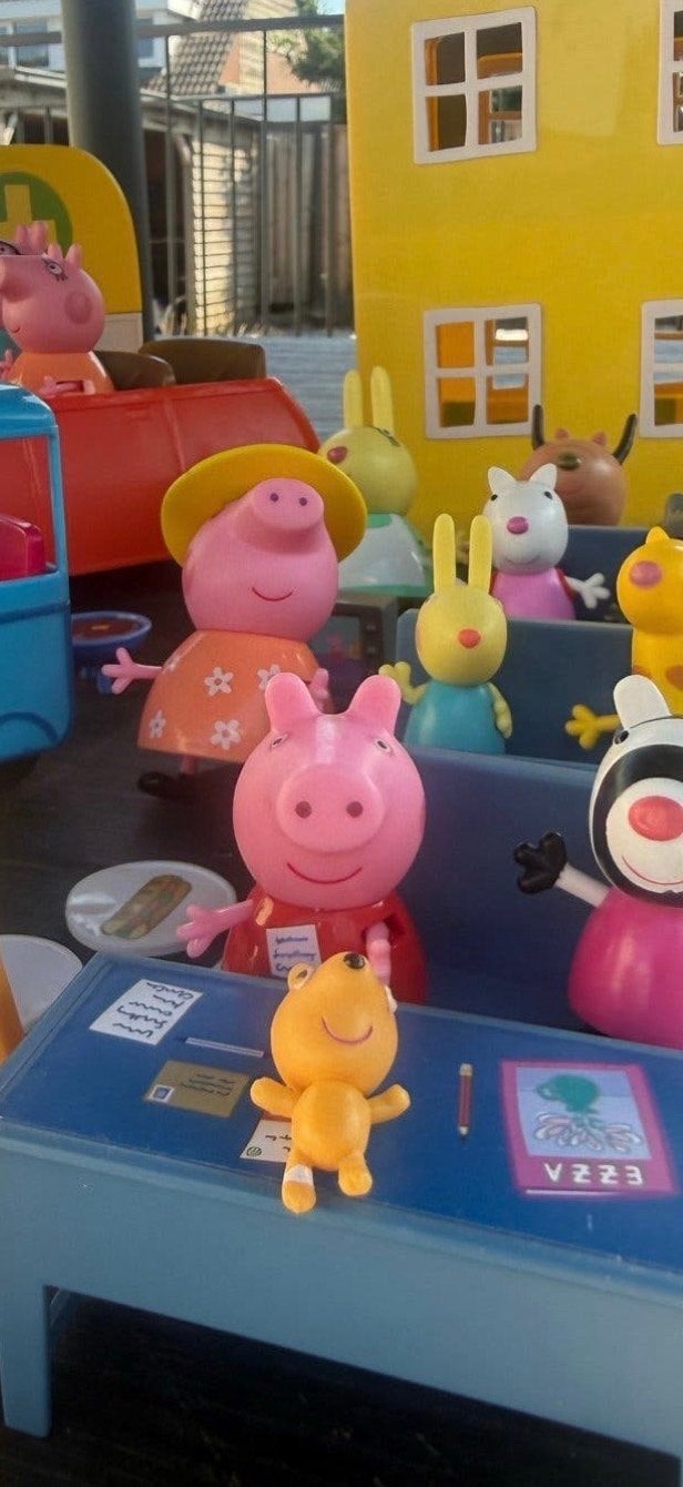 Peppa Pig Speelset: Bus, School en Huis met Figuren, Ophalen of Verzenden, Gebruikt, Jongen of Meisje