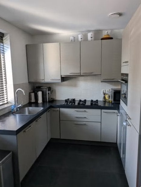 Volledige keuken - zelf af te halen, Huis en Inrichting, Keuken | Complete keukens, Ophalen, Gebruikt, U-keuken, Kunststof