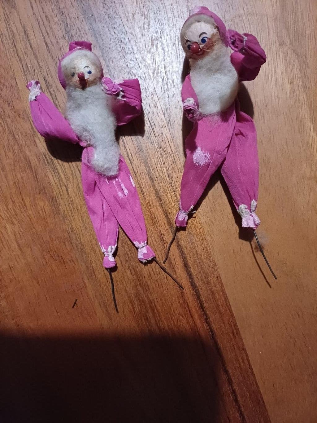 Twee leuke roze buigbare vintage Kerst Kabouters, Verzenden