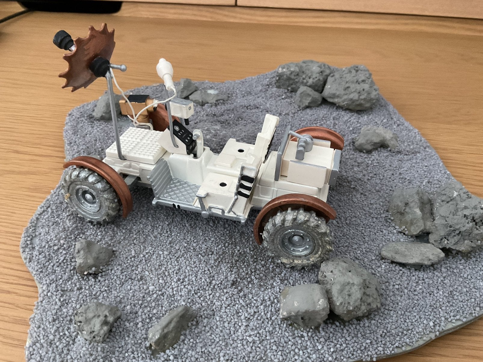 Apollo Lunar Rover Vehicle, Ophalen of Verzenden, Zo goed als nieuw, 1:50 of kleiner, Diorama