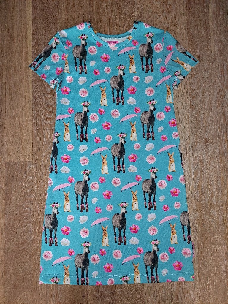 Maat 134-140 nieuw zomer jurkje met paarden en konijnen, Kinderen en Baby's, Kinderkleding | Maat 134, Meisje, ., Nieuw, Ophalen of Verzenden