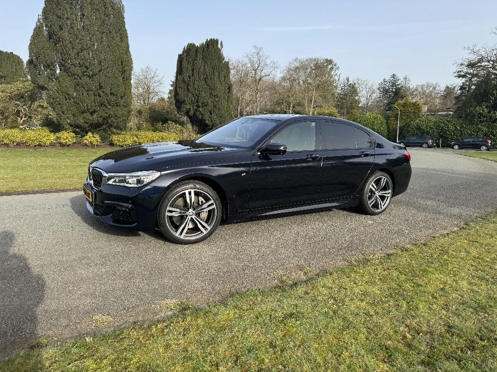 BMW 750i M Sport | 2018 | 62.000 km | BTW auto | RWD, Automaat, Achterwielaandrijving, USB, 4395 cc
