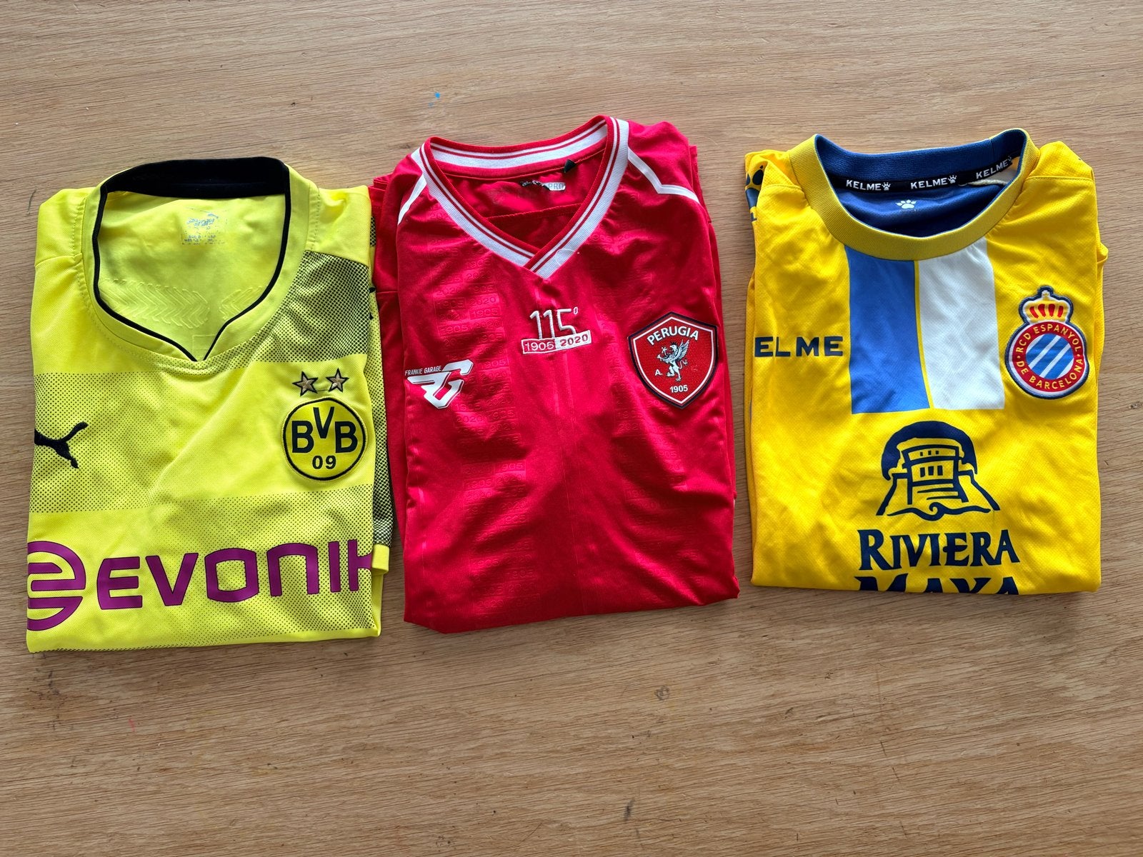 Voetbalshirts: Espanyol, Perugia (org) & Dortmund (rep) - M, Ophalen, Gebruikt, Shirt