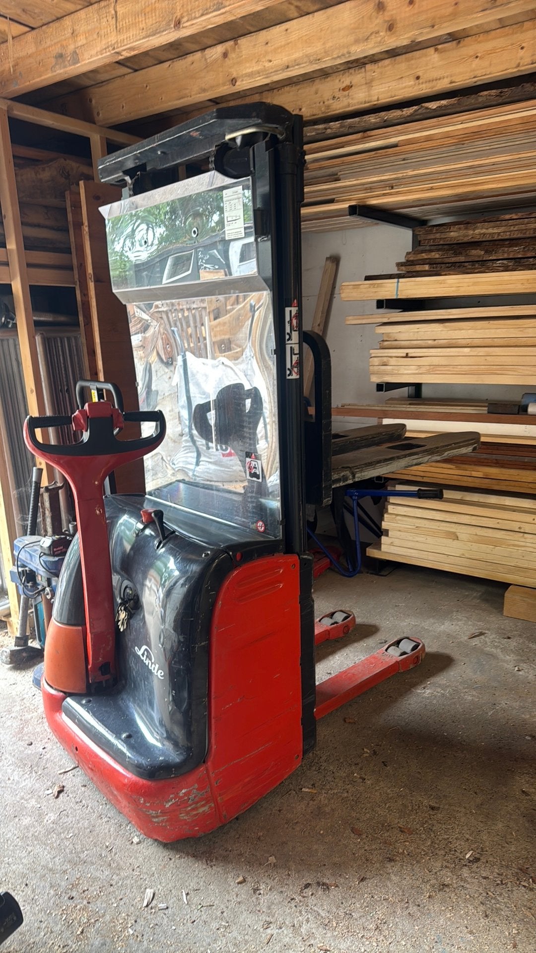 Linde stapelaar L12 triplex, 1000 tot 2000 kg, Ophalen, Elektrisch, Stapelaar