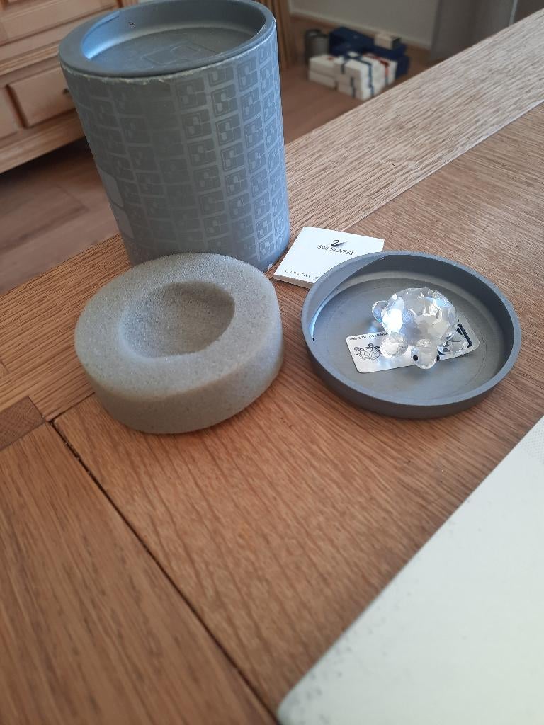Swarovski. Schildpad in box met certificaat, Verzamelen, Swarovski, Ophalen, Zo goed als nieuw, Figuurtje