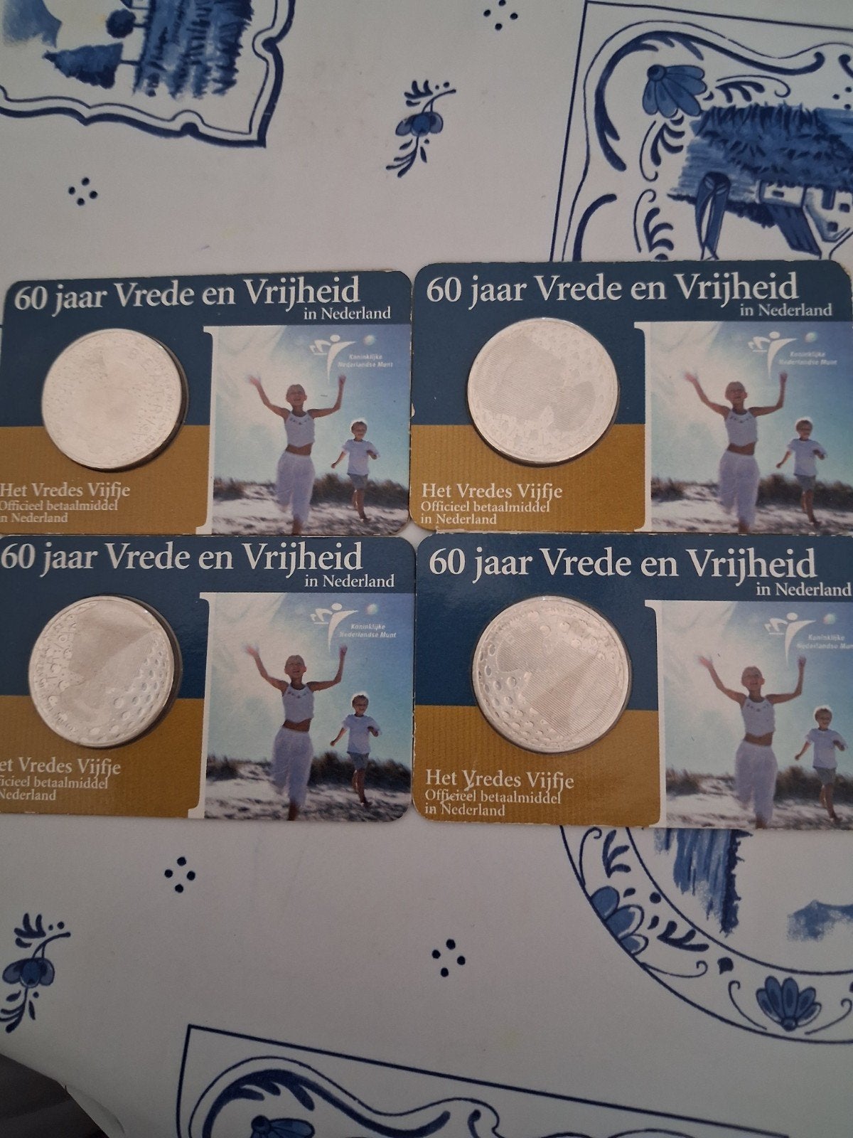 4 x zilveren herdenkingsmunt het vredesvijfje, Ophalen of Verzenden, Nederland, Munten