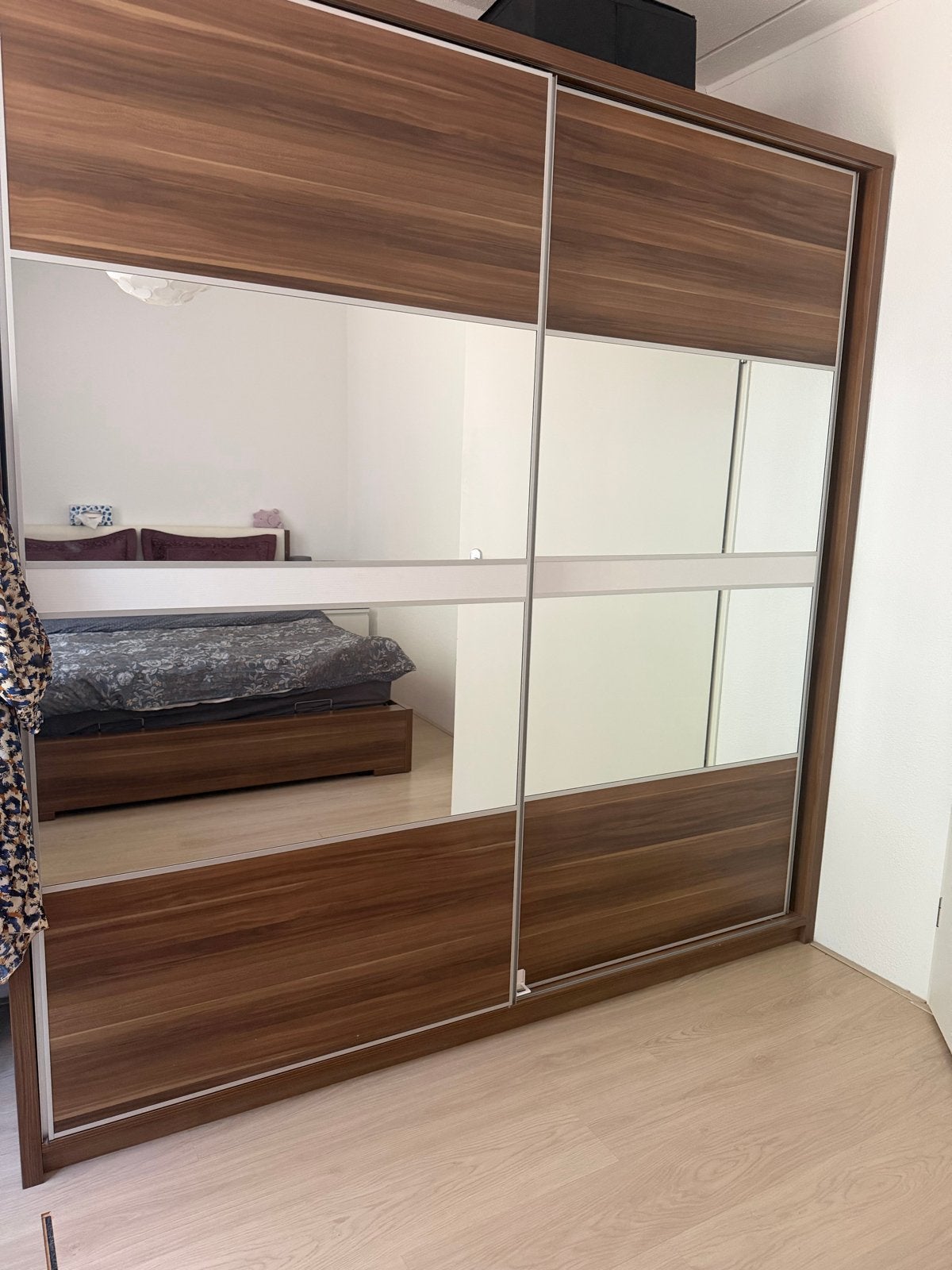 DOGTAS kledingkast met spiegeldeuren te koop, Huis en Inrichting, Ophalen, 200 cm of meer, Zo goed als nieuw, 200 cm of meer