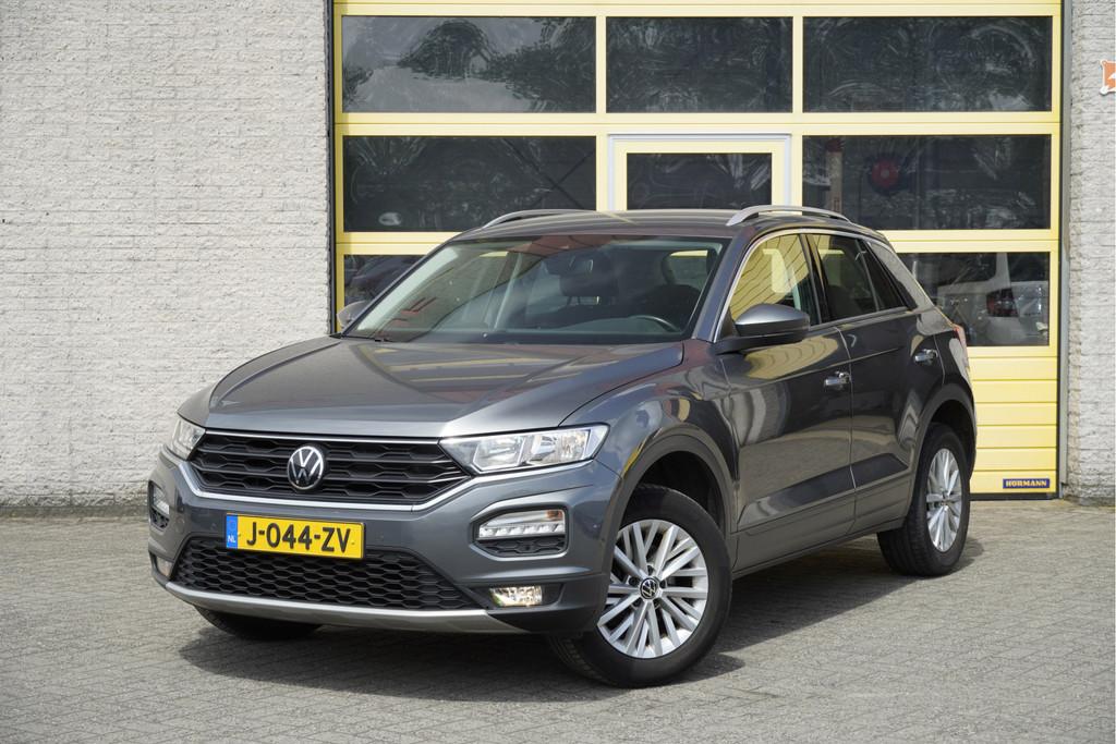Volkswagen T-Roc 1.5 TSI 150PK! Automaat Style Business BJ20, 1254 kg, Stof, 4 cilinders, 150 pk