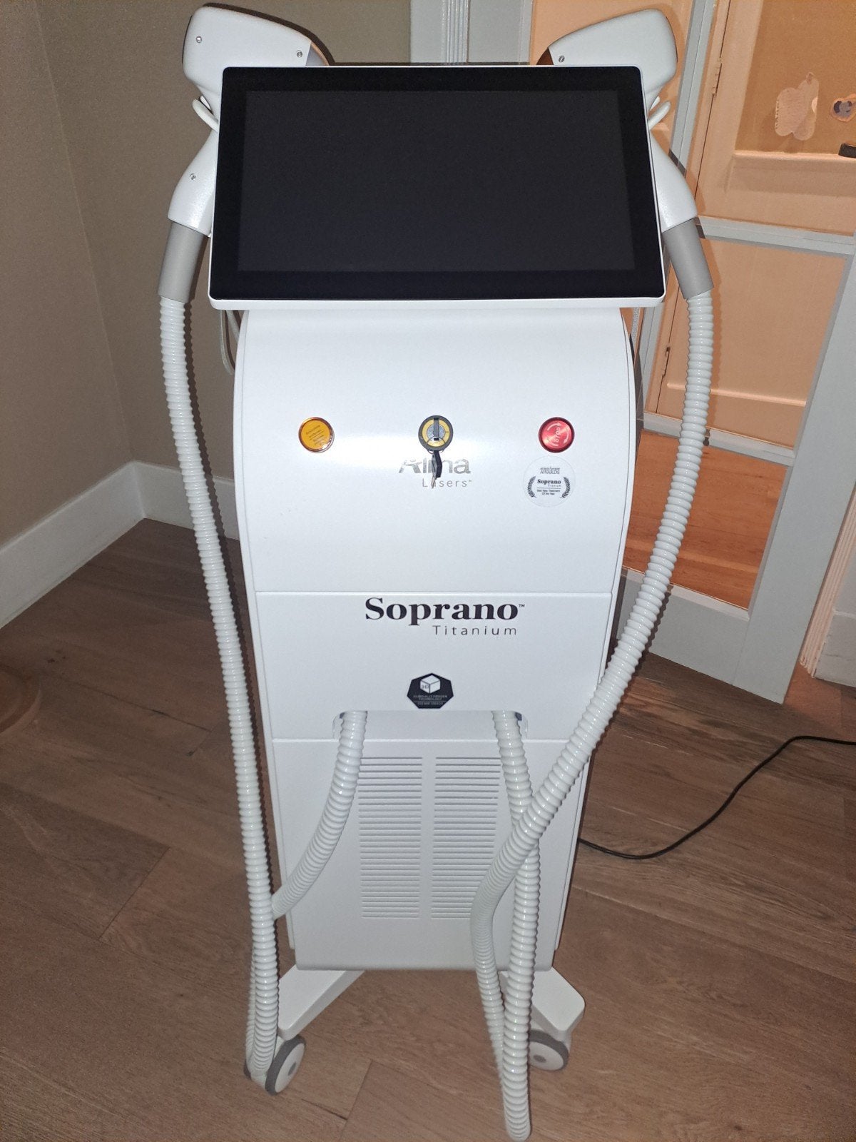 SOPRANO TITANIUM DIODE ICE LASER