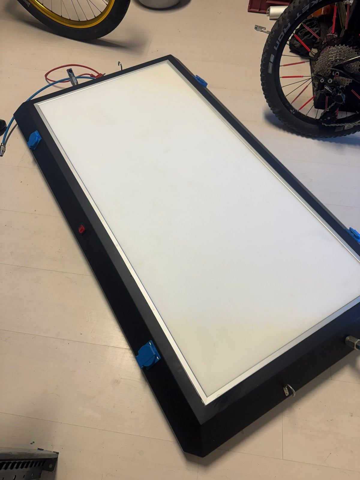 Professionele Garage Paddock LED Lamp Ideaal voor Motorsport, Ophalen of Verzenden, Zo goed als nieuw