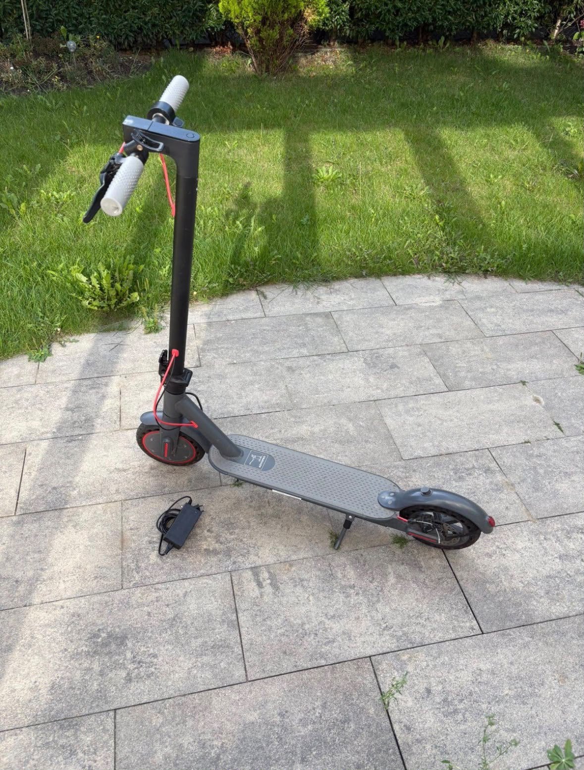 Elektrische step aovopro ES80 perfecte staat, Ophalen, Zo goed als nieuw, Elektrische step (E-scooter)