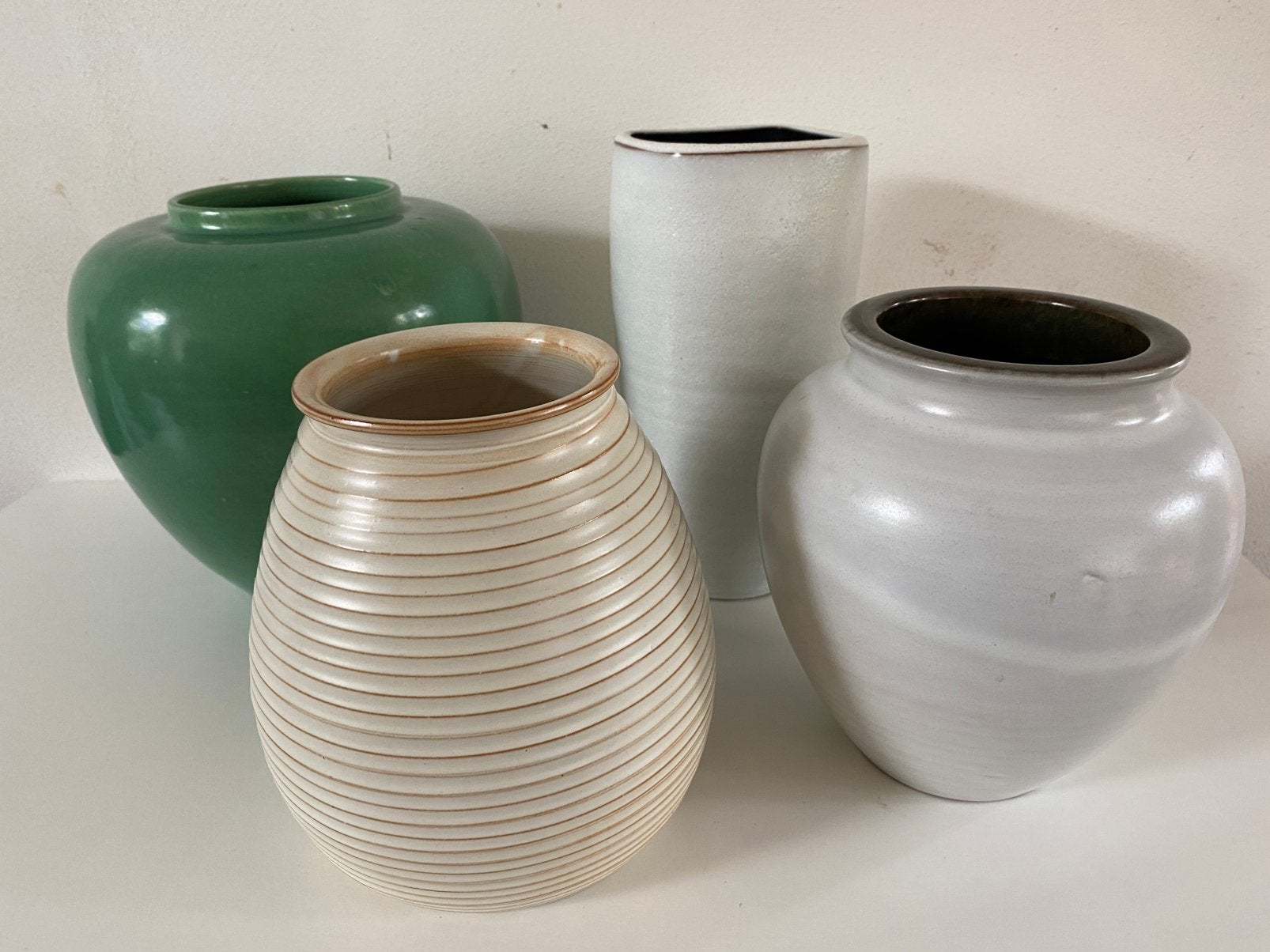Adco . Mobach . Ravelli . Nederlands keramiek., Huis en Inrichting, Woonaccessoires | Vazen, Overige kleuren, Aardewerk of Porselein