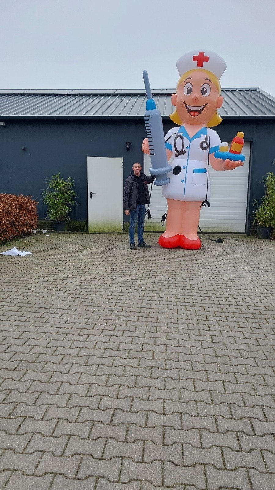 zuster opblaasfiguur te koop, Vtverhuur, Nieuw, Info@vtverhuur.nl, Ophalen of Verzenden