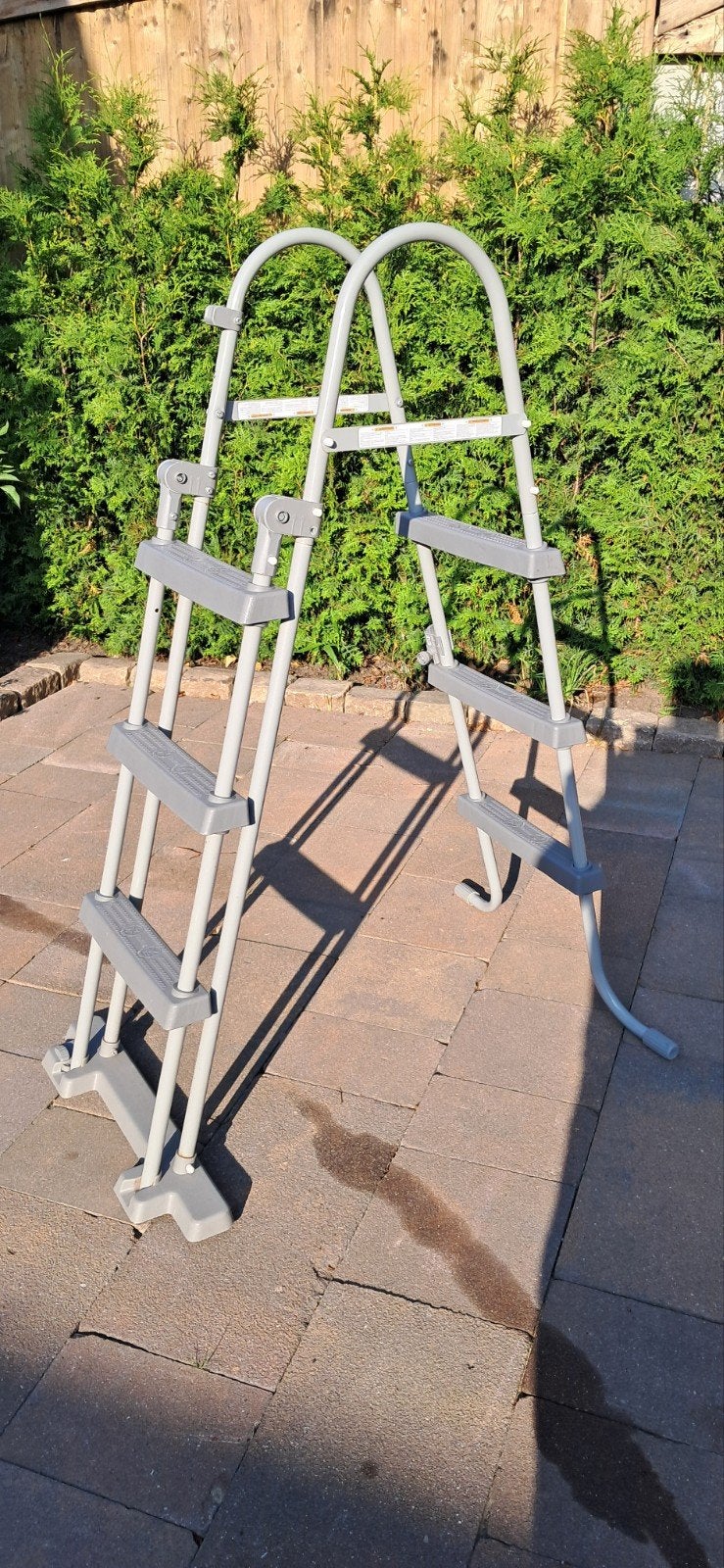 zwembad trap, Ophalen