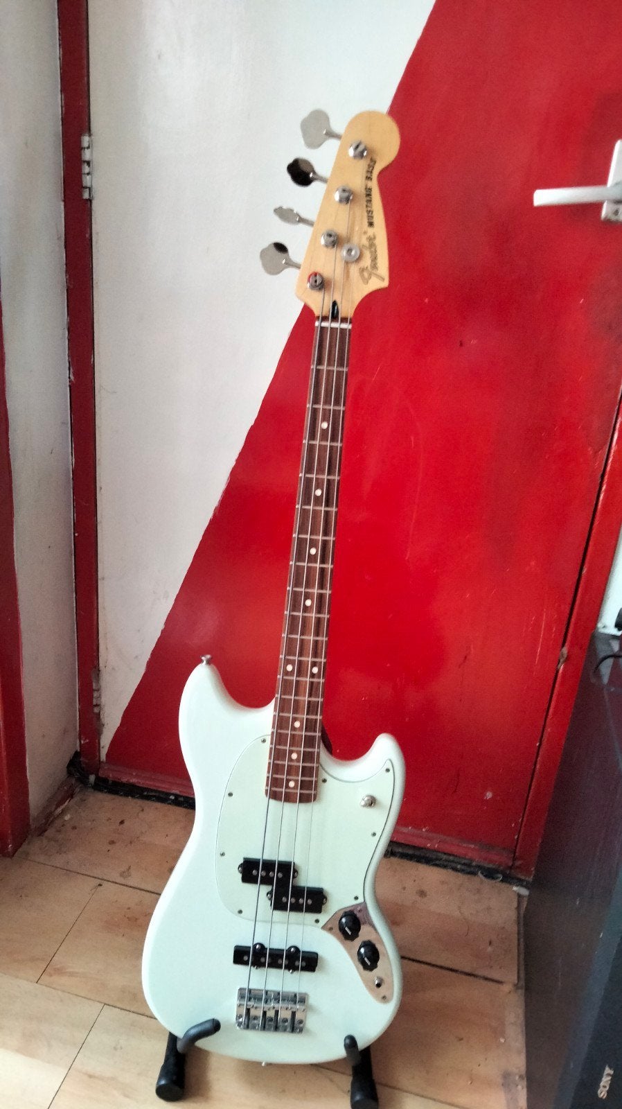 Fender Mustang bas te koop/ruil, Ophalen of Verzenden, Zo goed als nieuw, Elektrisch