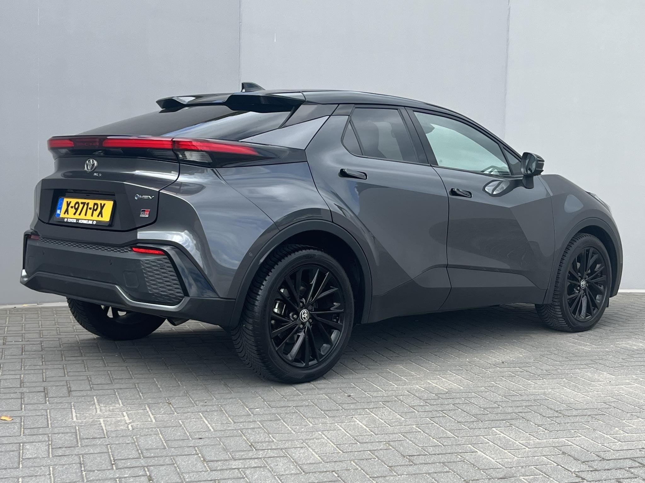 Toyota C-HR 2.0 Hybrid 200 GR SPORT PLUS / Navigatie / Elekt, Auto's, 4 cilinders, Origineel Nederlands, Hybride Elektrisch/Benzine