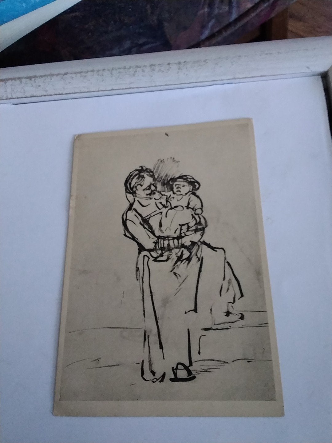 REMBRANDT  (?)  VROUW MET KLEIN KIND OP DEN ARM, Ophalen of Verzenden, Voor 1920
