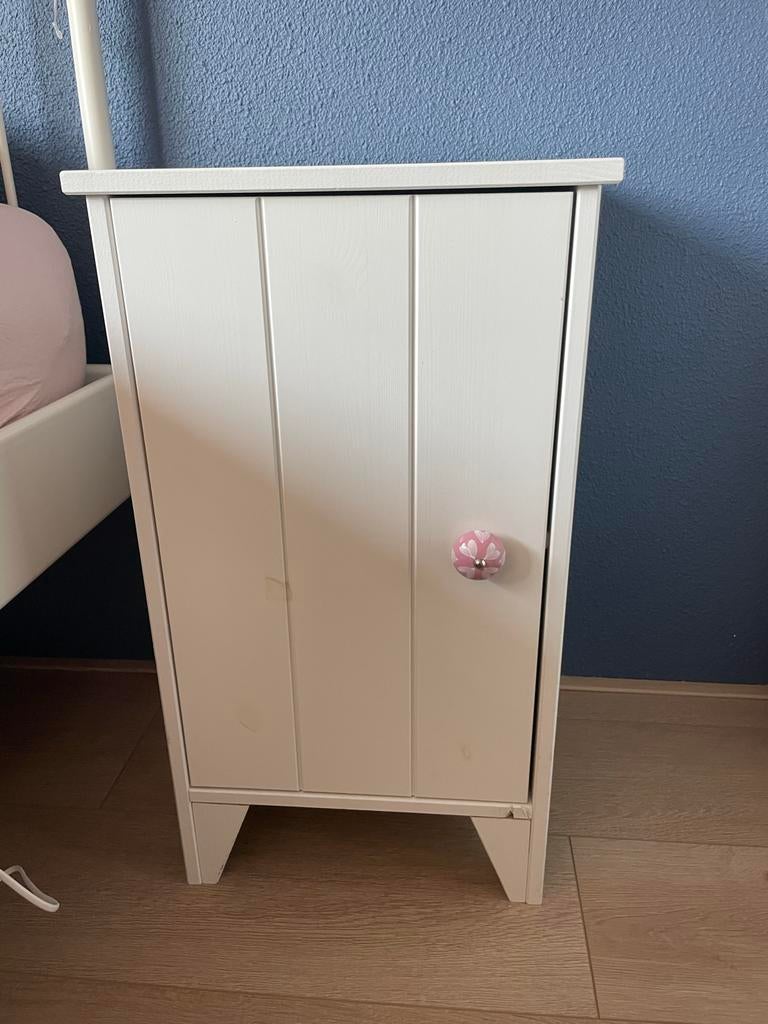 Woood Nikki massief grenen nachtkastje, Ophalen, Gebruikt, Minder dan 45 cm, 55 tot 70 cm