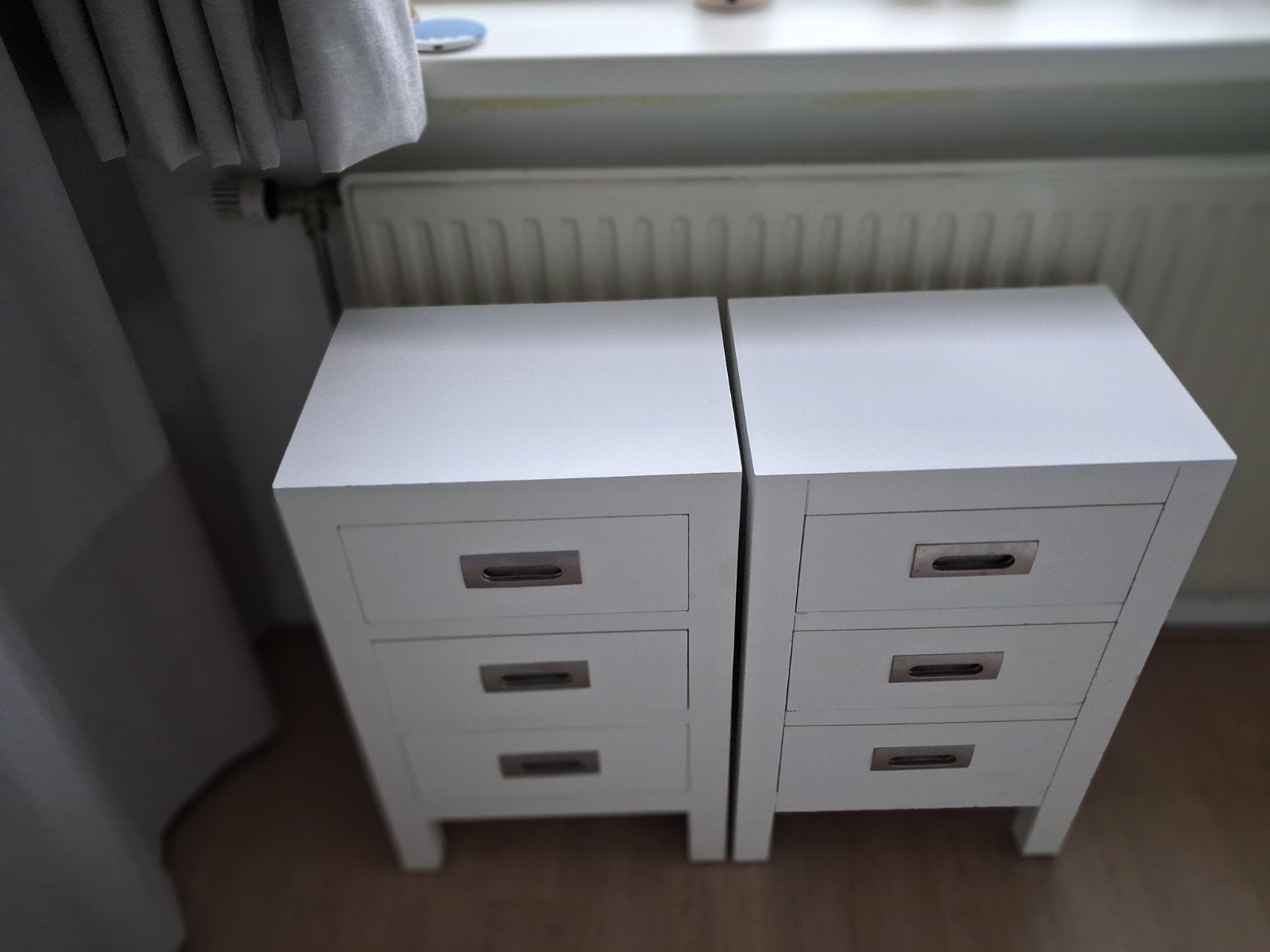Set van 2 witte nachtkastjes met 3 lades, Ophalen, Gebruikt, Minder dan 45 cm, 55 tot 70 cm