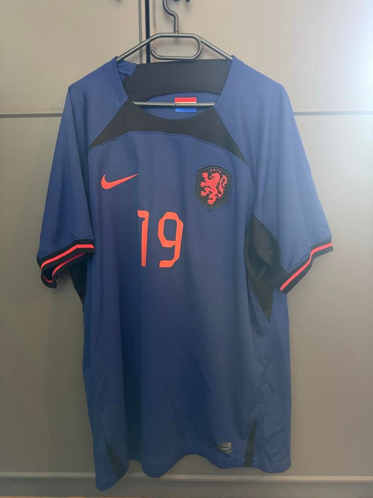 Gesigneerd Wout Weghorst shirt (XL) met videobewijs, Sport en Fitness, Voetbal, Maat XL, Ophalen of Verzenden, Zo goed als nieuw
