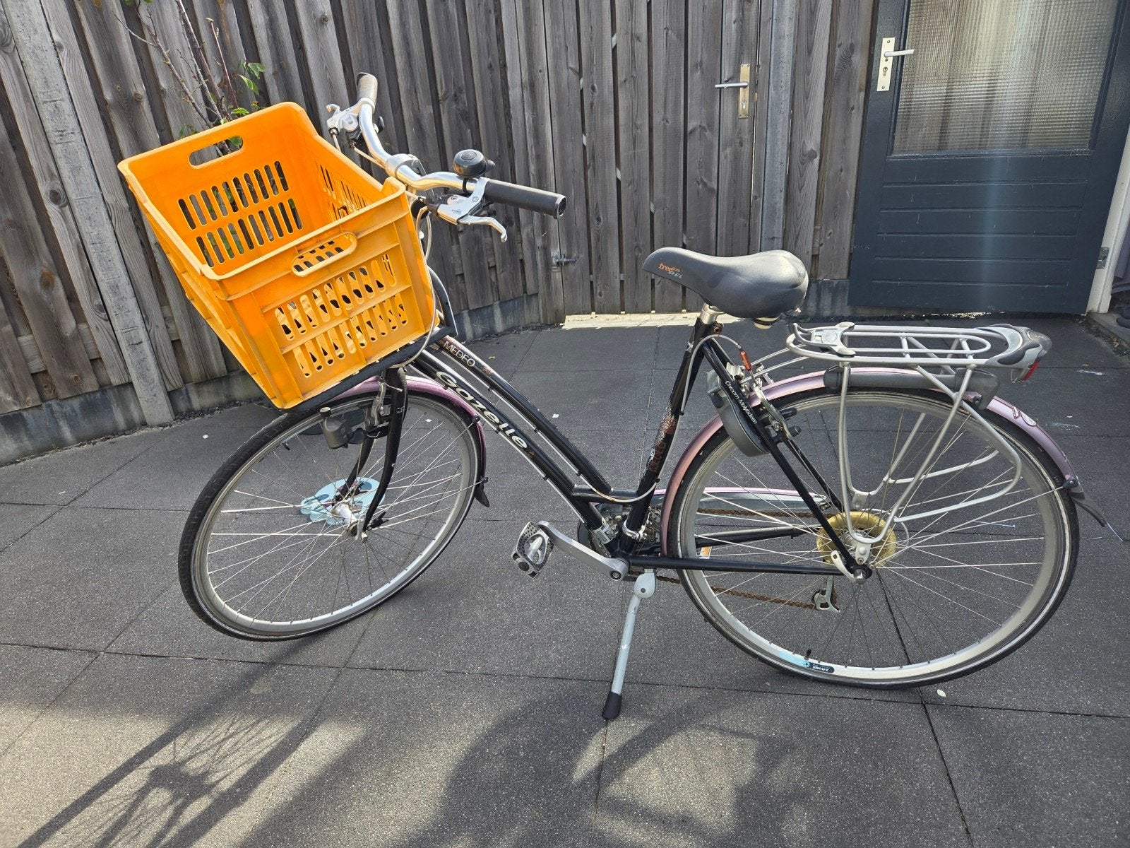 Gazelle Medeo damesfiets met mand - Gebruikt, Velgrem, Versnellingen, Ophalen of Verzenden, Gazelle