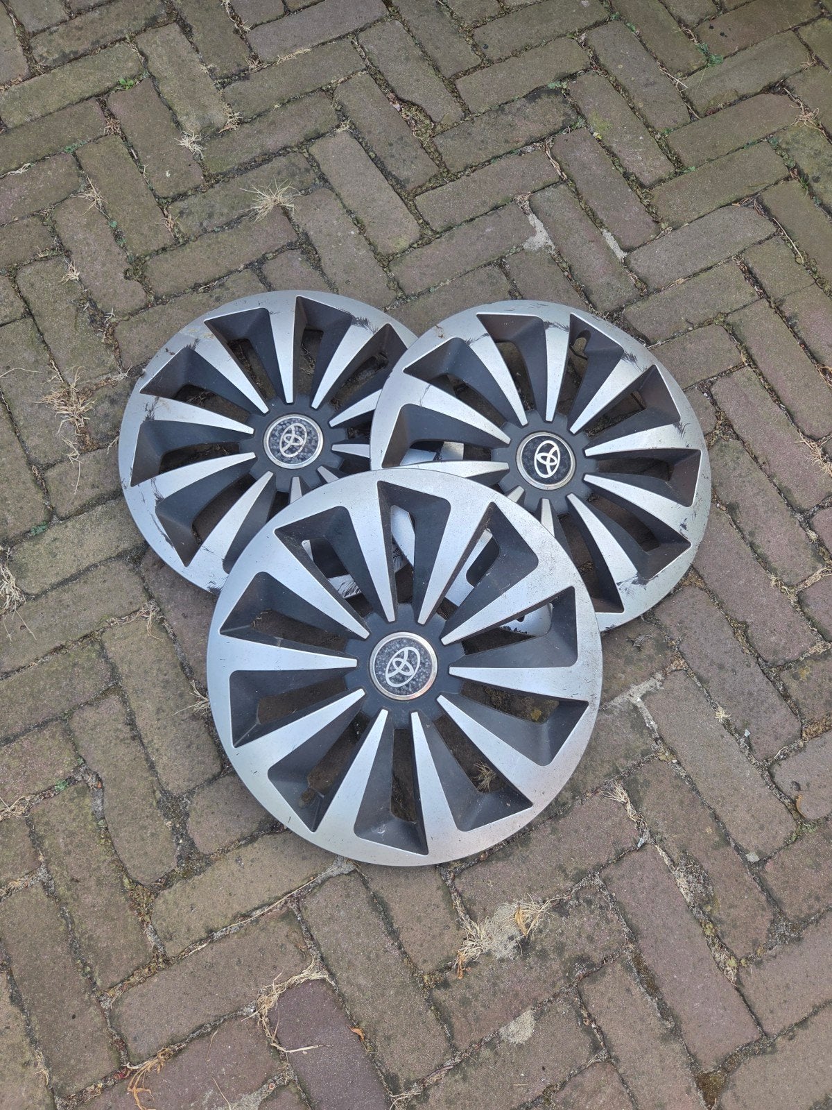 3 wieldoppen Toyota Aygo, Ophalen of Verzenden, Gebruikt