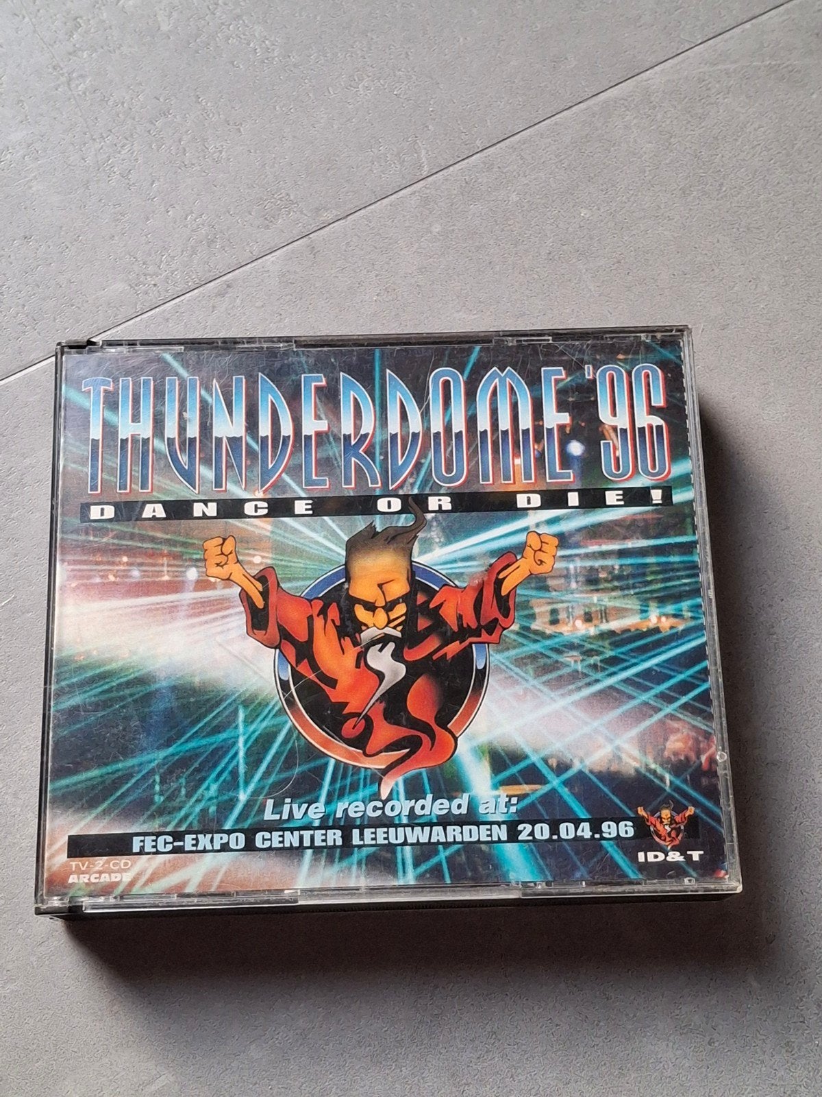Thunderdome '96 - Dance or Die! (2xCD), Inclusief boekje, Gebruikt, Hardcore, Ophalen of Verzenden