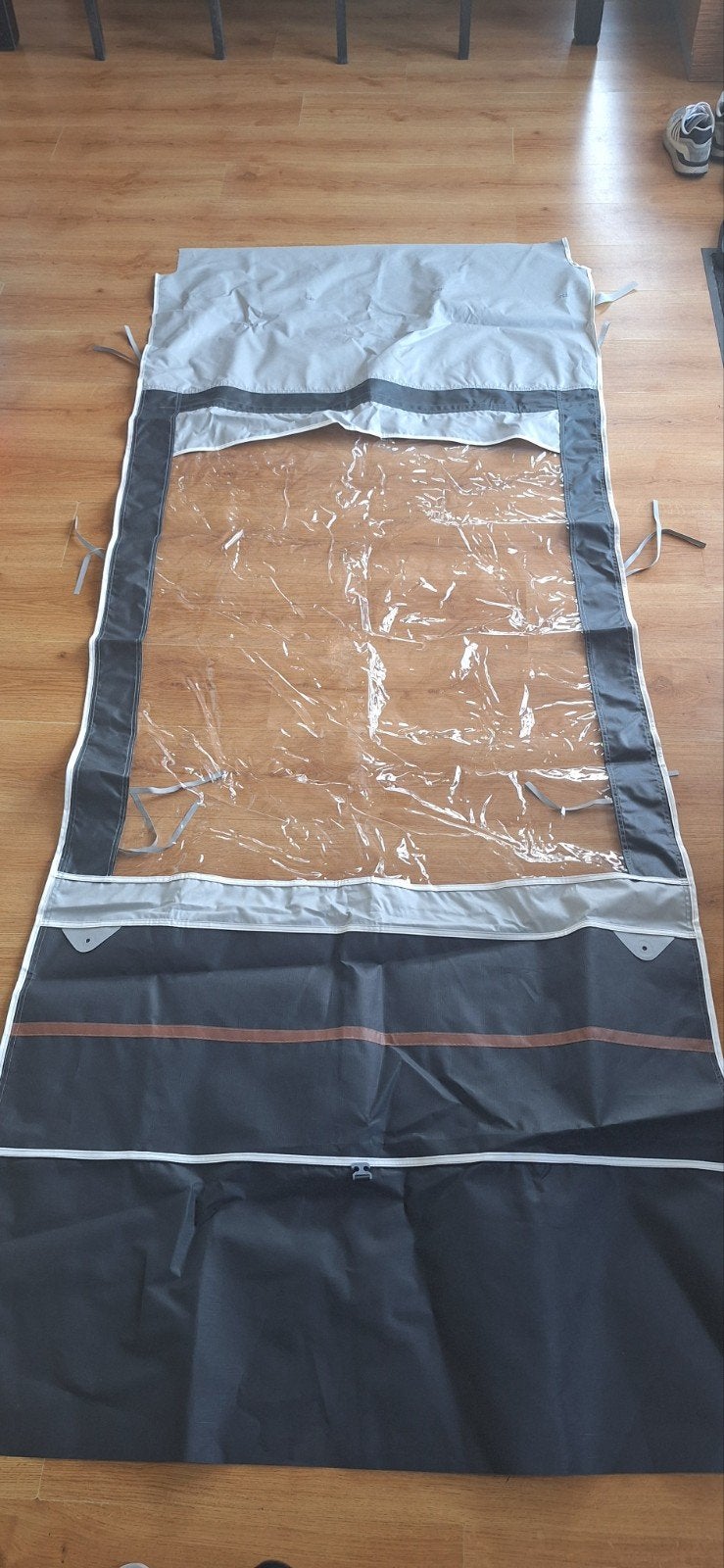 Voortent tussenwand, Ophalen