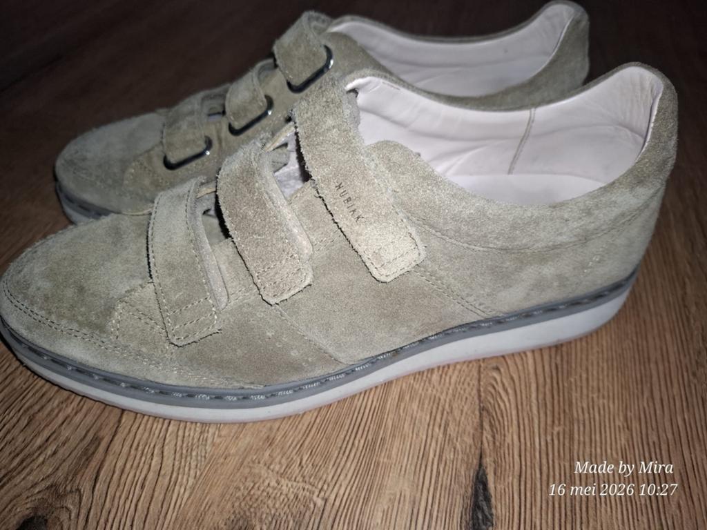 Nubikk maat 41 dames sneakers ZGAN, Kleding | Dames, Schoenen, Ophalen of Verzenden, Zo goed als nieuw, Zwart, Sneakers of Gympen