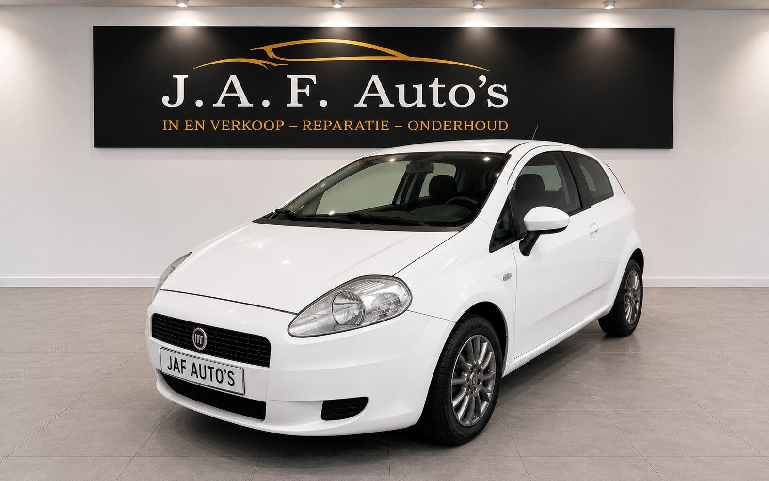 Fiat Punto 1.4 3DR 2009 LMV Elek pakket Nw APK Zuinig+, Auto's, Voorwielaandrijving, 40 €/maand, 4 cilinders, Wit